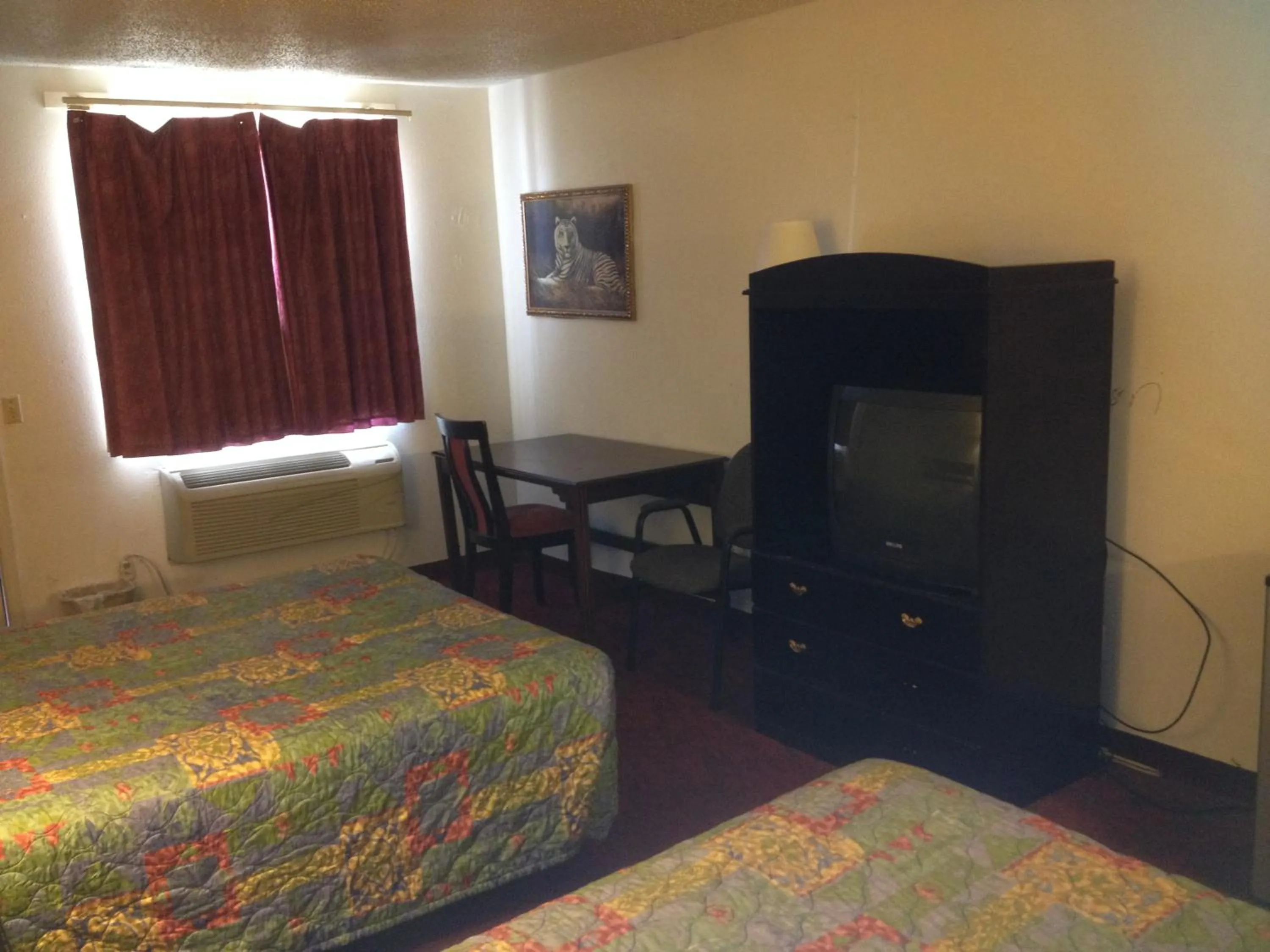 Bedroom, Bed in American Dream Inn