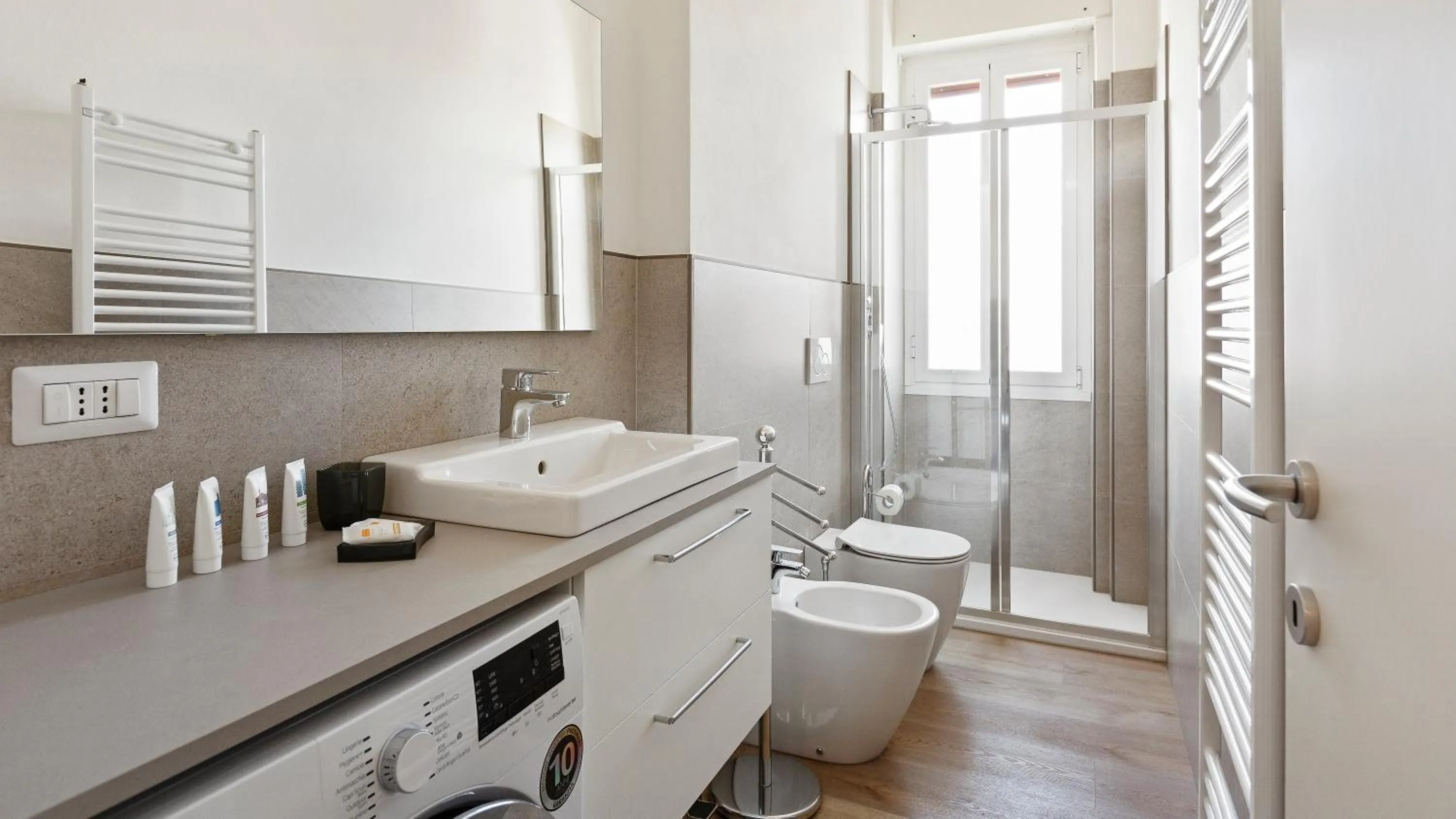 Italianway - Largo Allegri 4