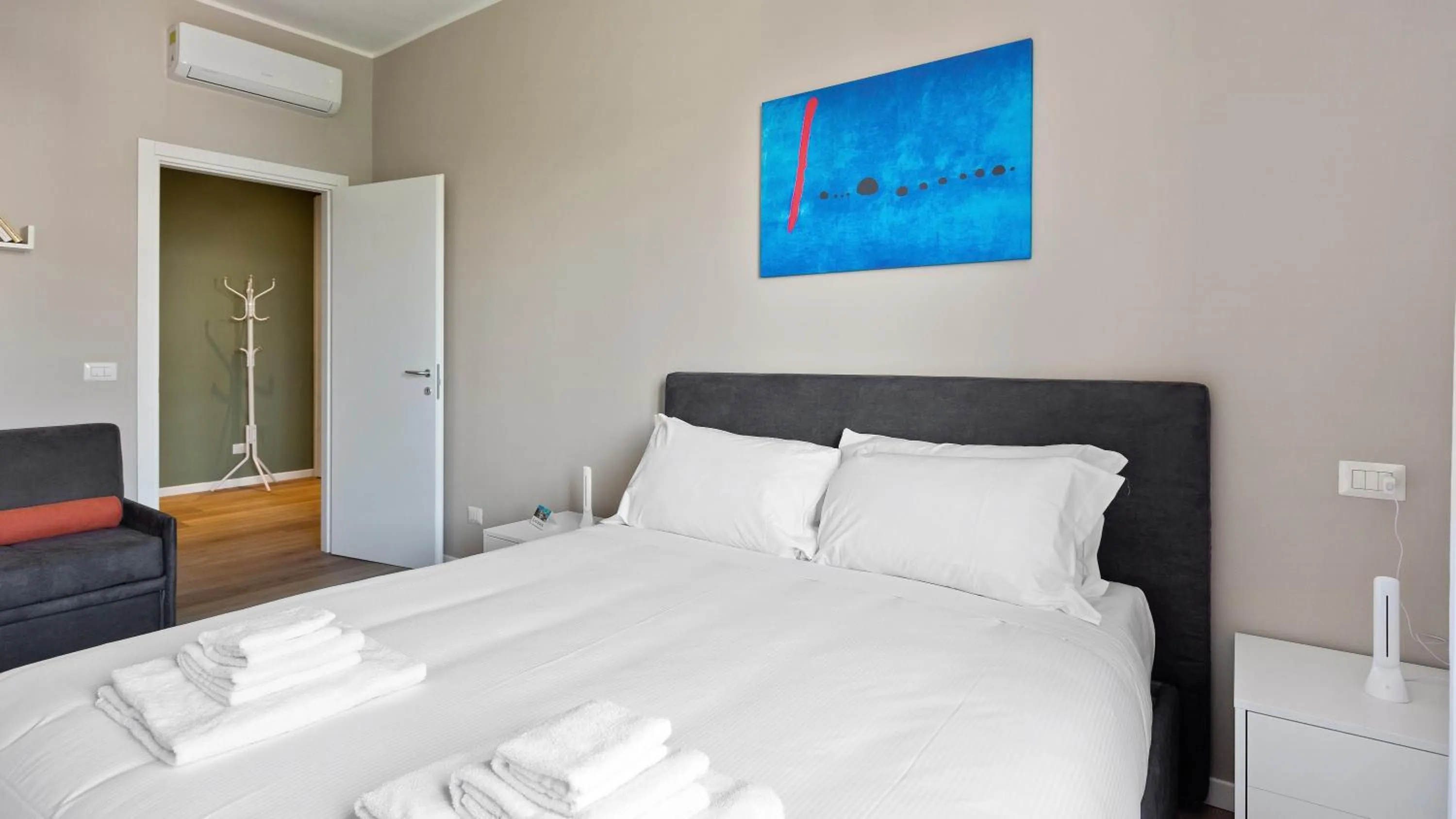 Bed in Italianway - Largo Allegri 4