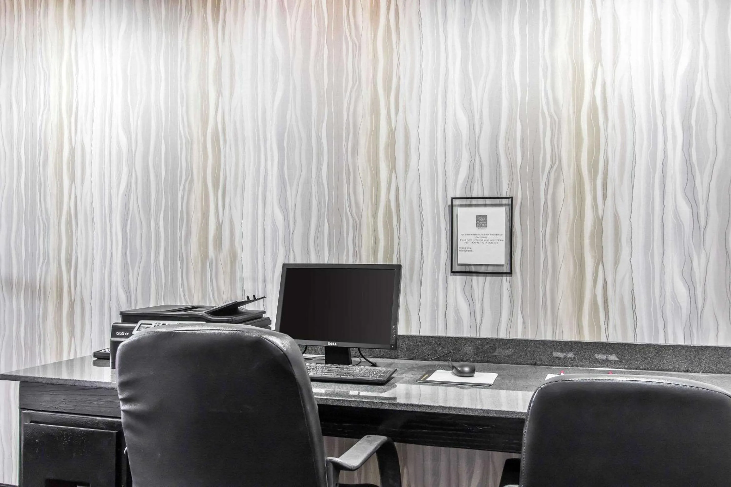 Business facilities in Comfort Suites Fairgrounds West