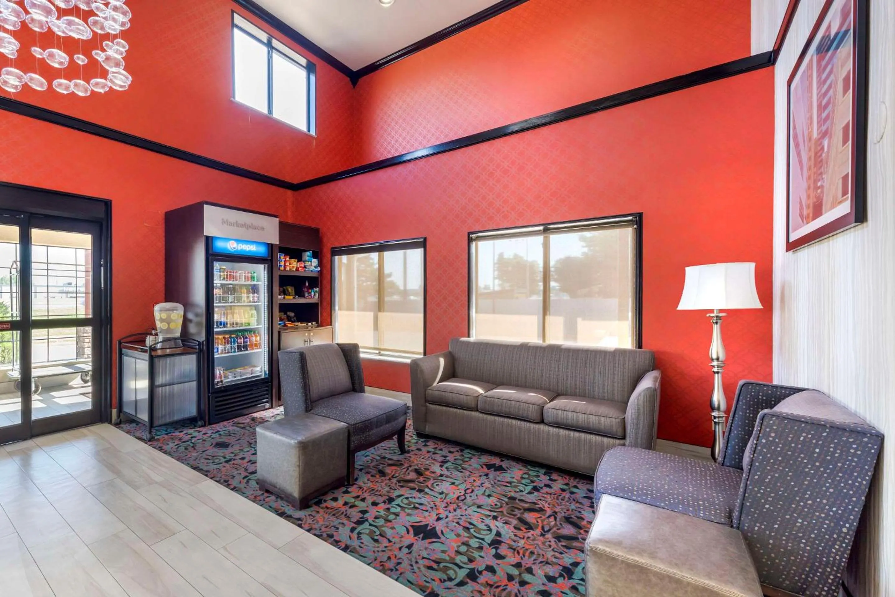 Lobby or reception in Comfort Suites Fairgrounds West