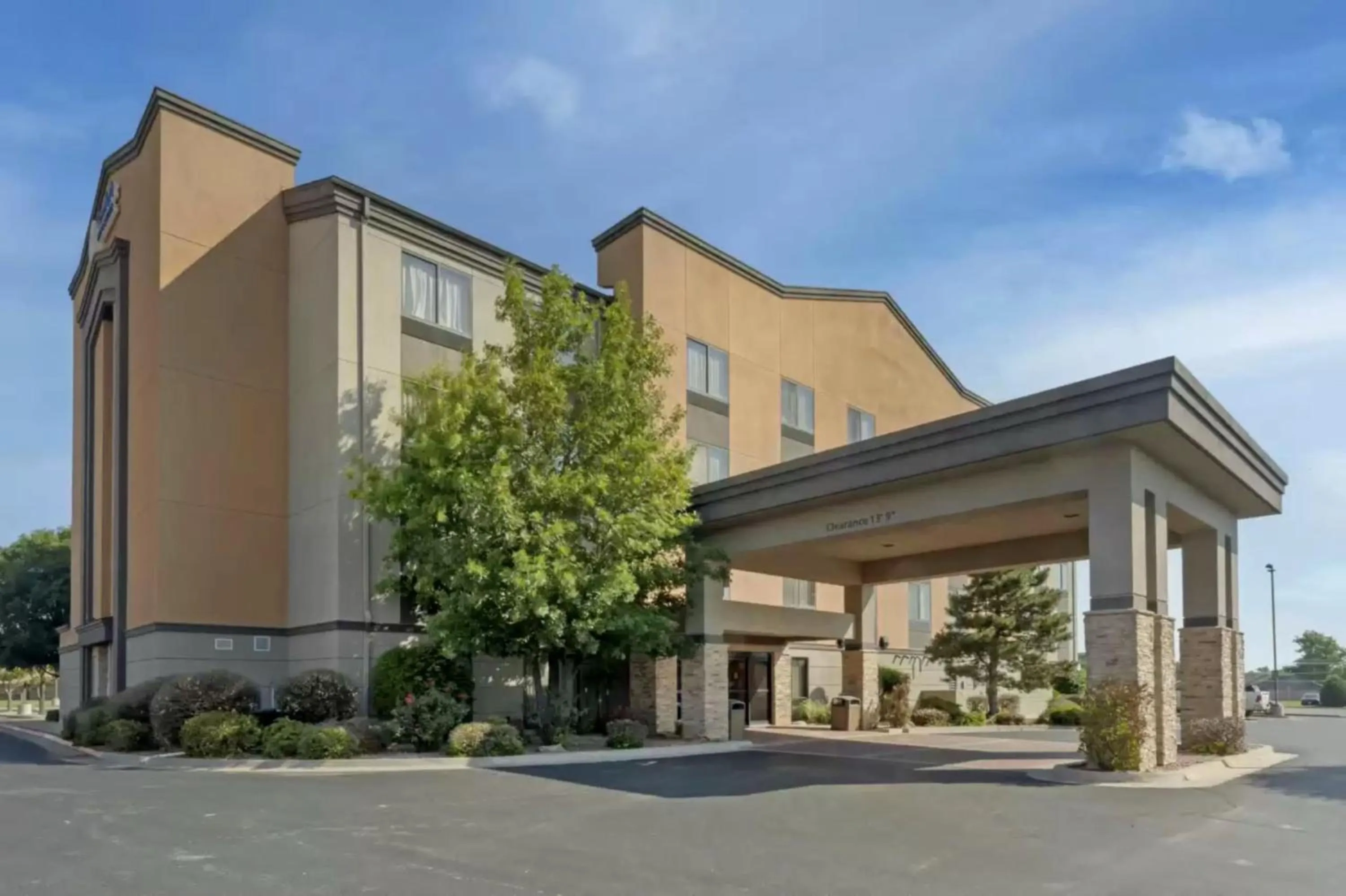 Property building in Holiday Inn Express & Suites Weatherford by IHG