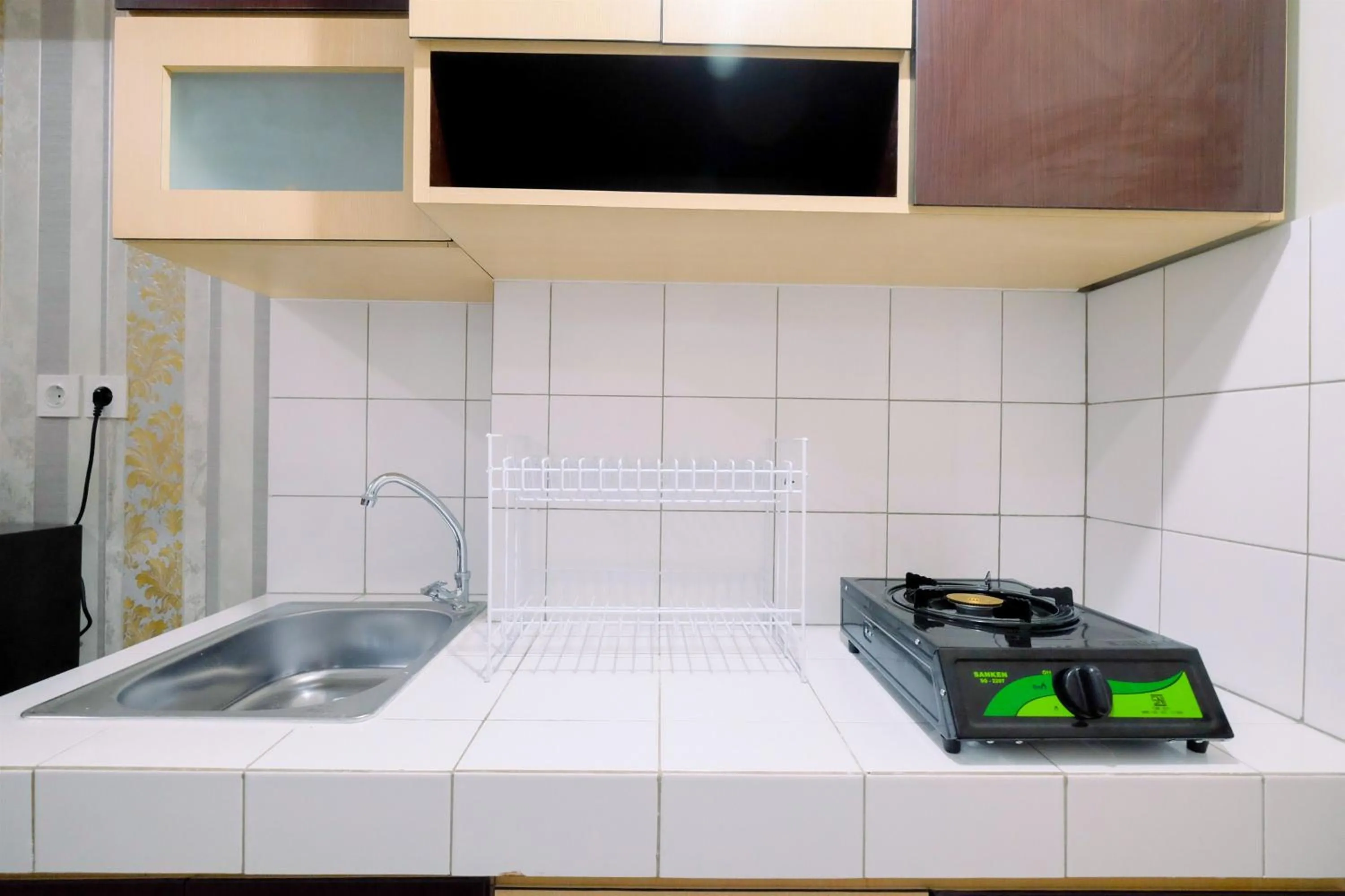 Cozy Studio Springlake Summarecon Bekasi Apartment By Travelio