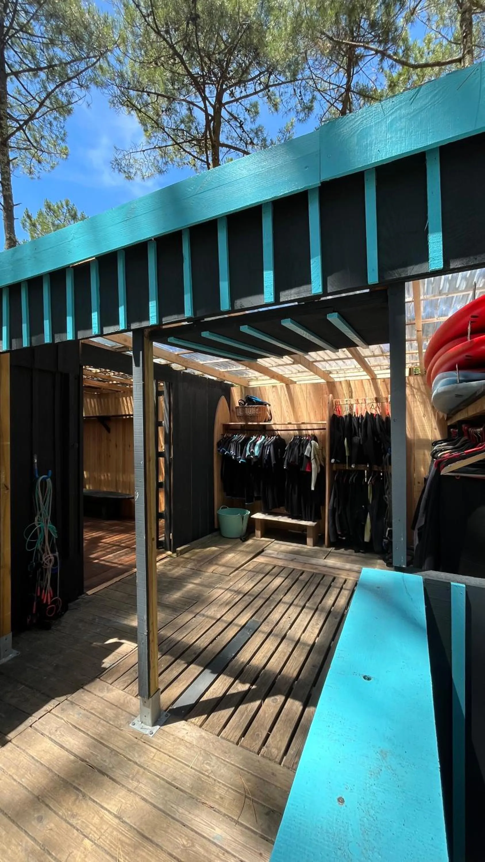 Hoya Surf Camp - Activités + logements