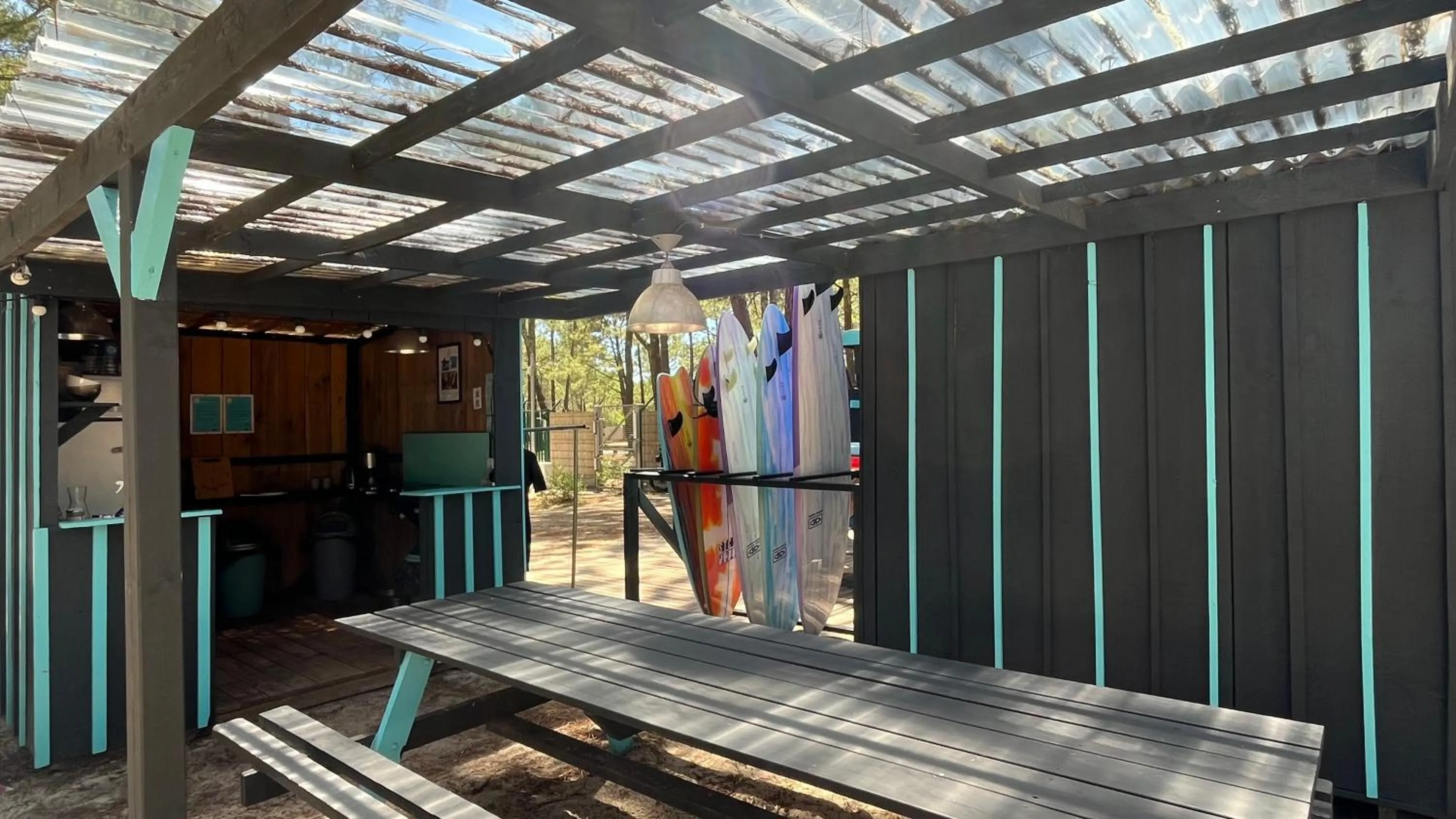 Hoya Surf Camp - Activités + logements