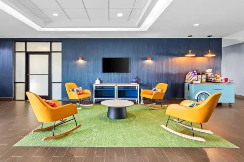 Spark by Hilton Shawnee