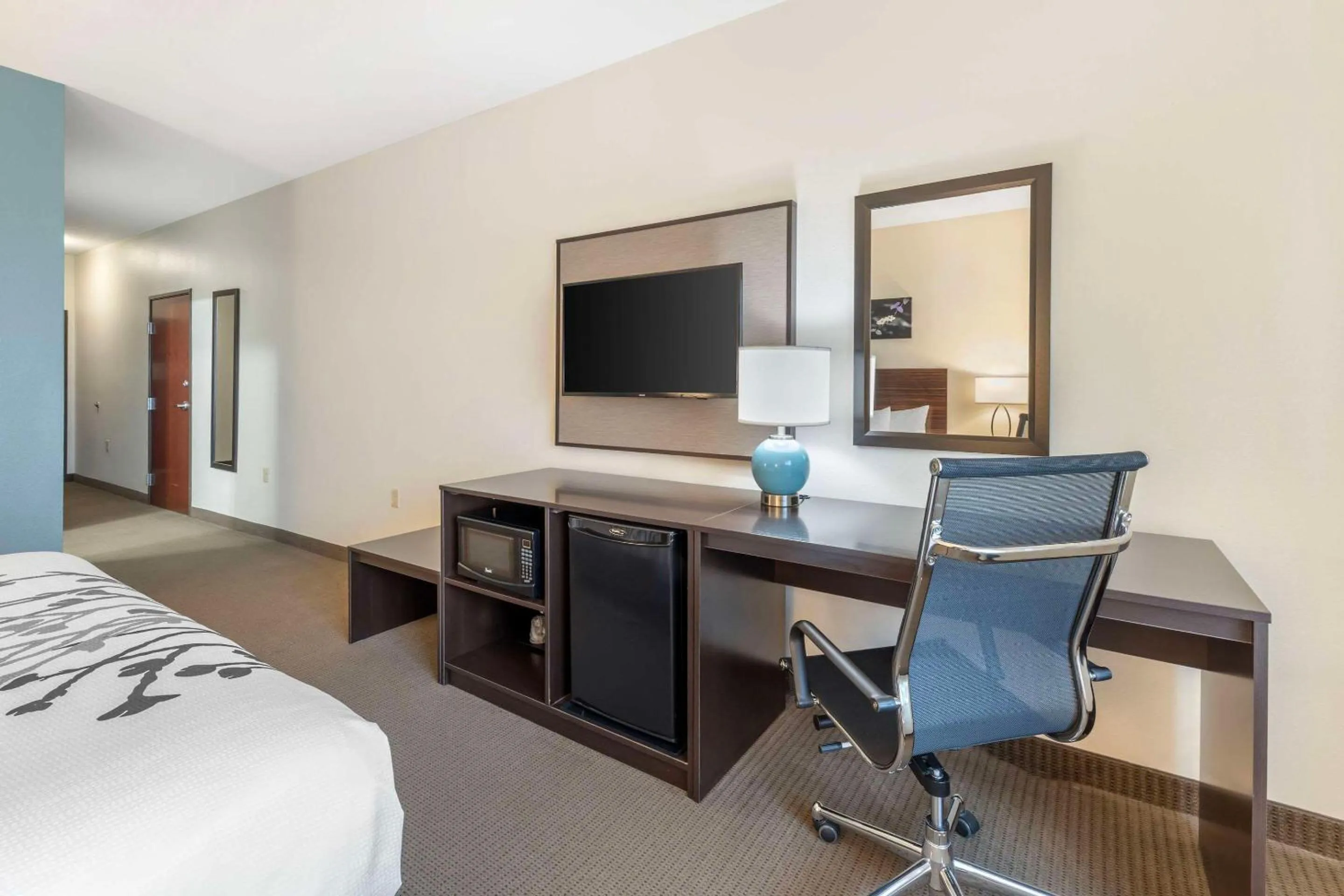 Bedroom, Bed in Sleep Inn & Suites Norman near University