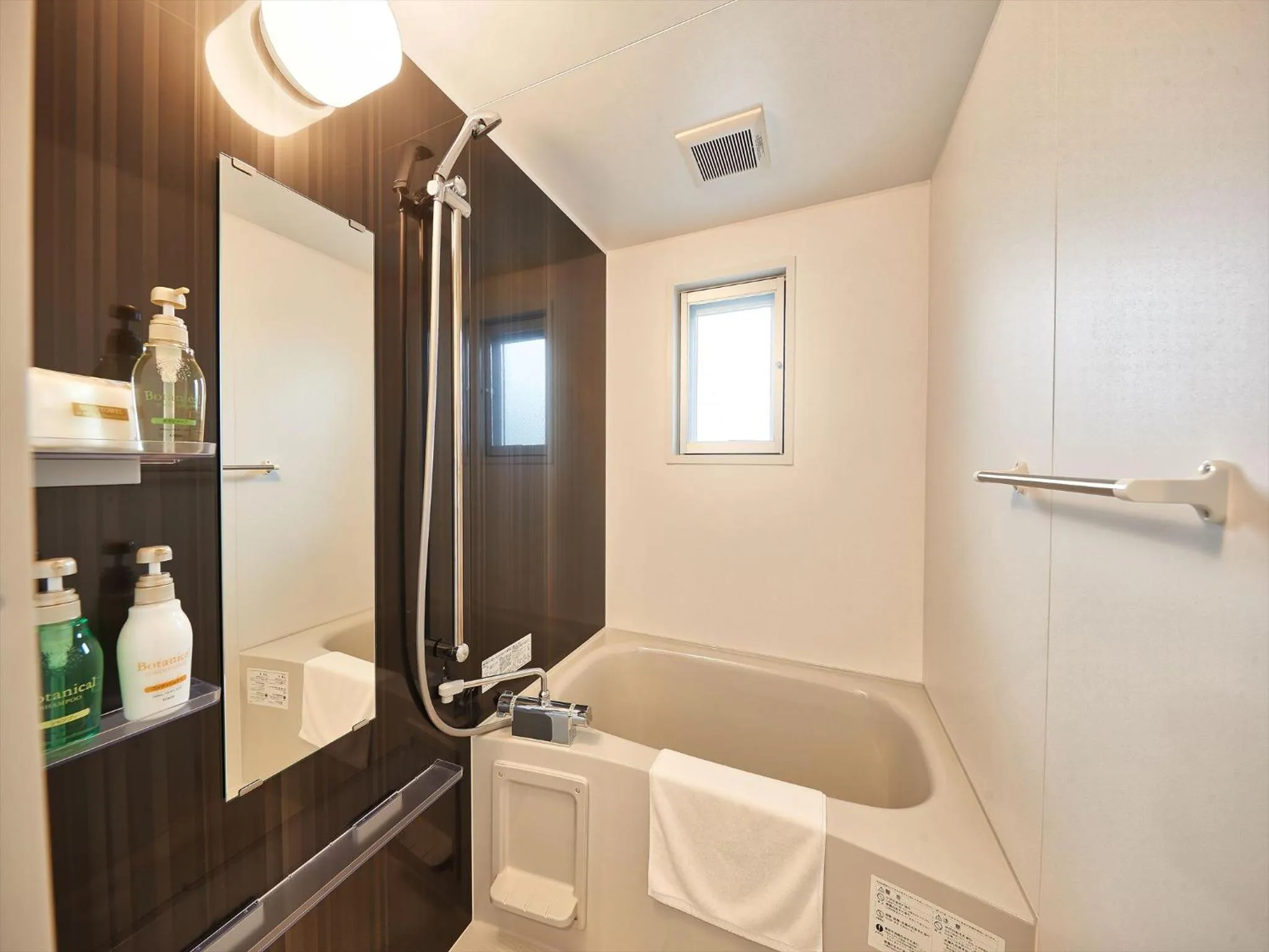 Bathroom in M´s Stay Okinawa