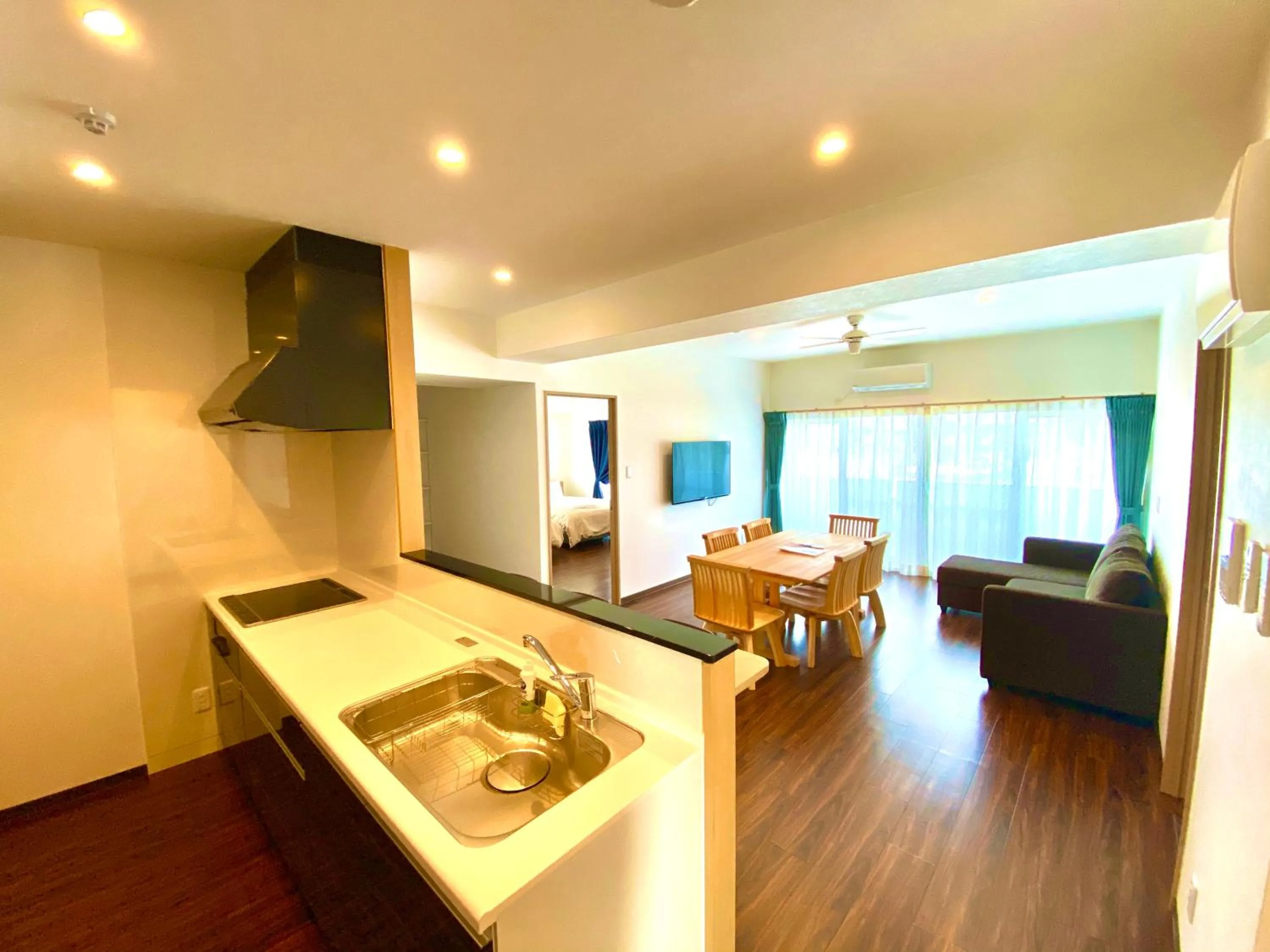 Photo of the whole room in M´s Stay Okinawa