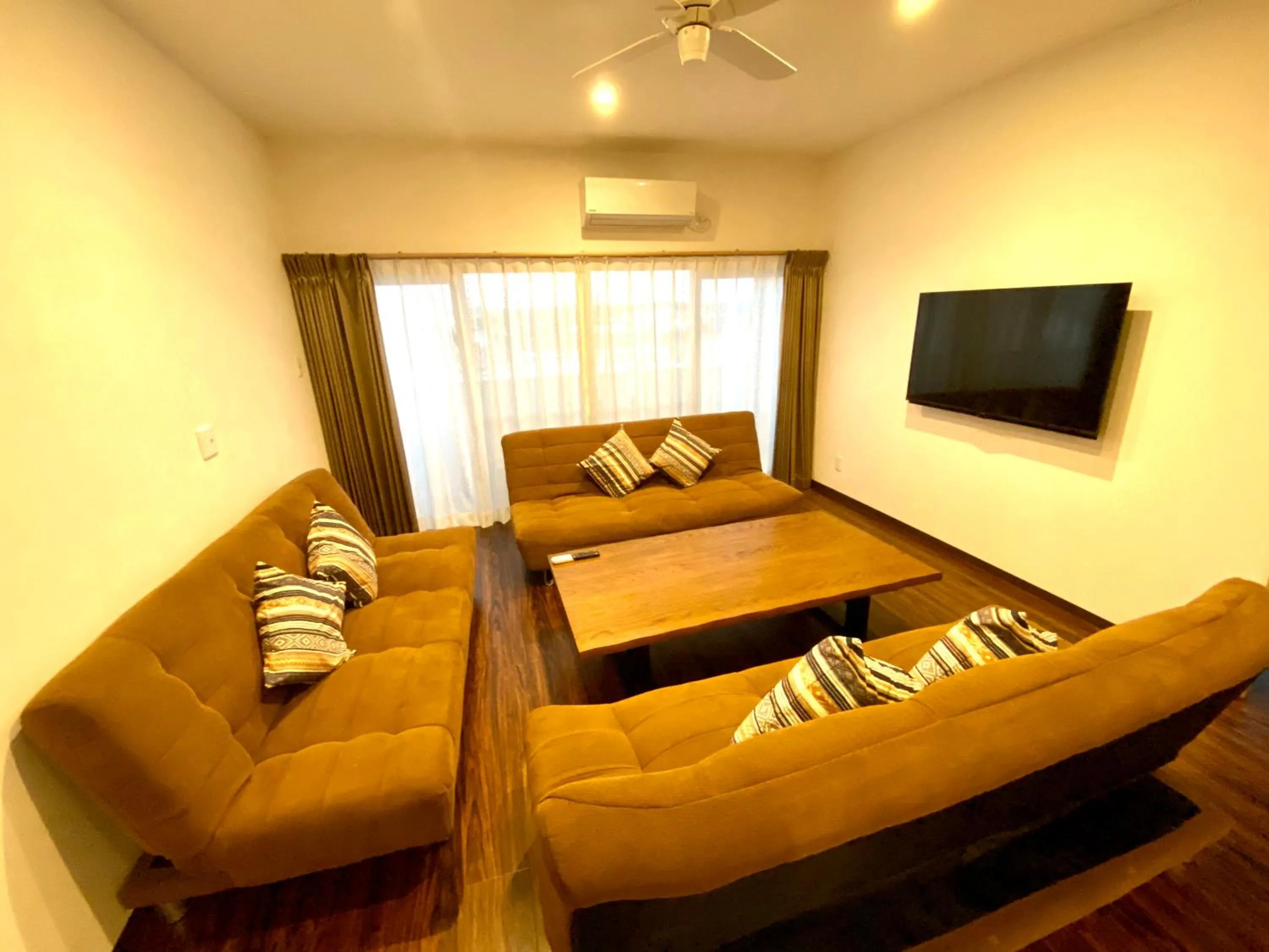 Photo of the whole room in M´s Stay Okinawa