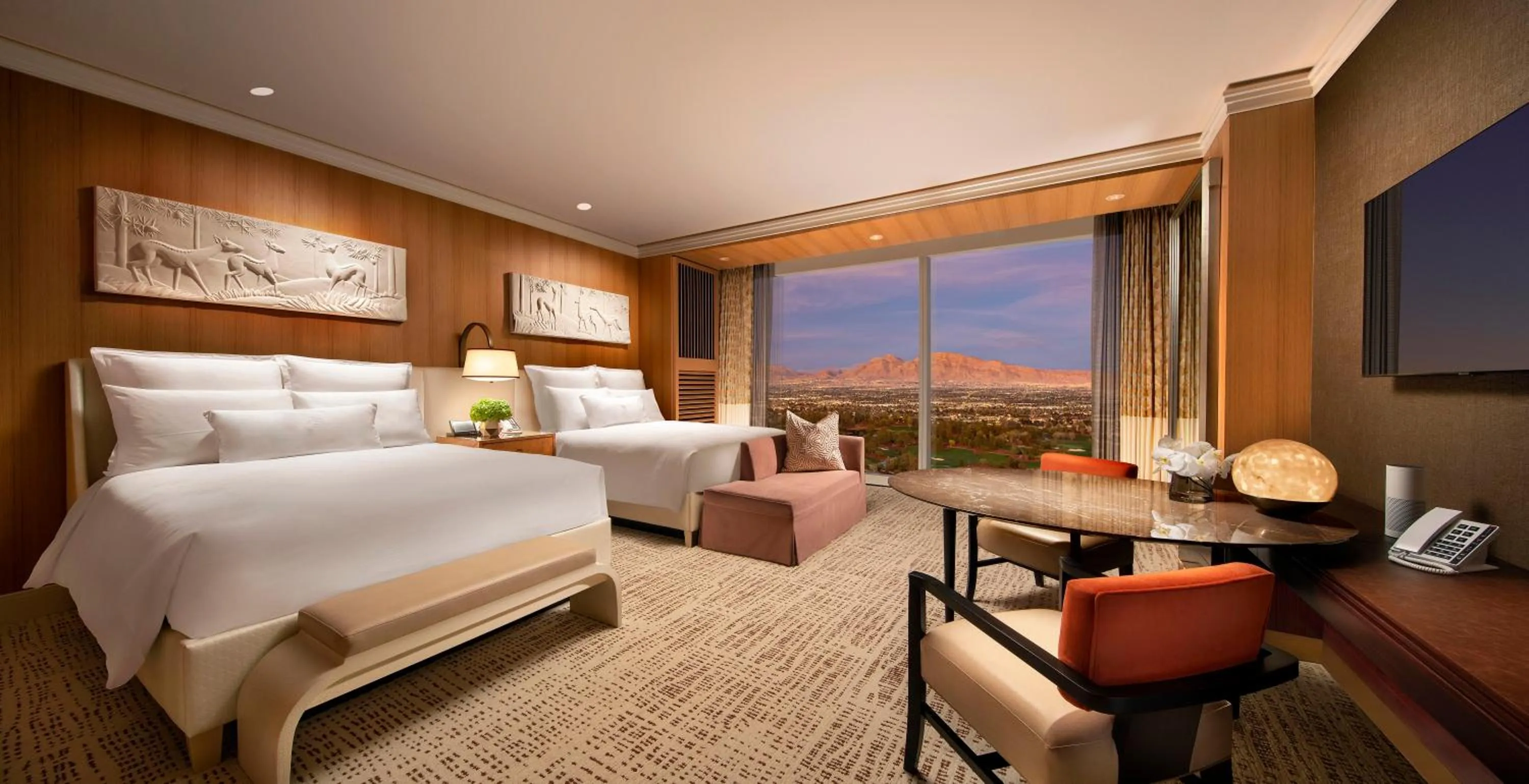 Bedroom, Bed in Encore at Wynn Las Vegas