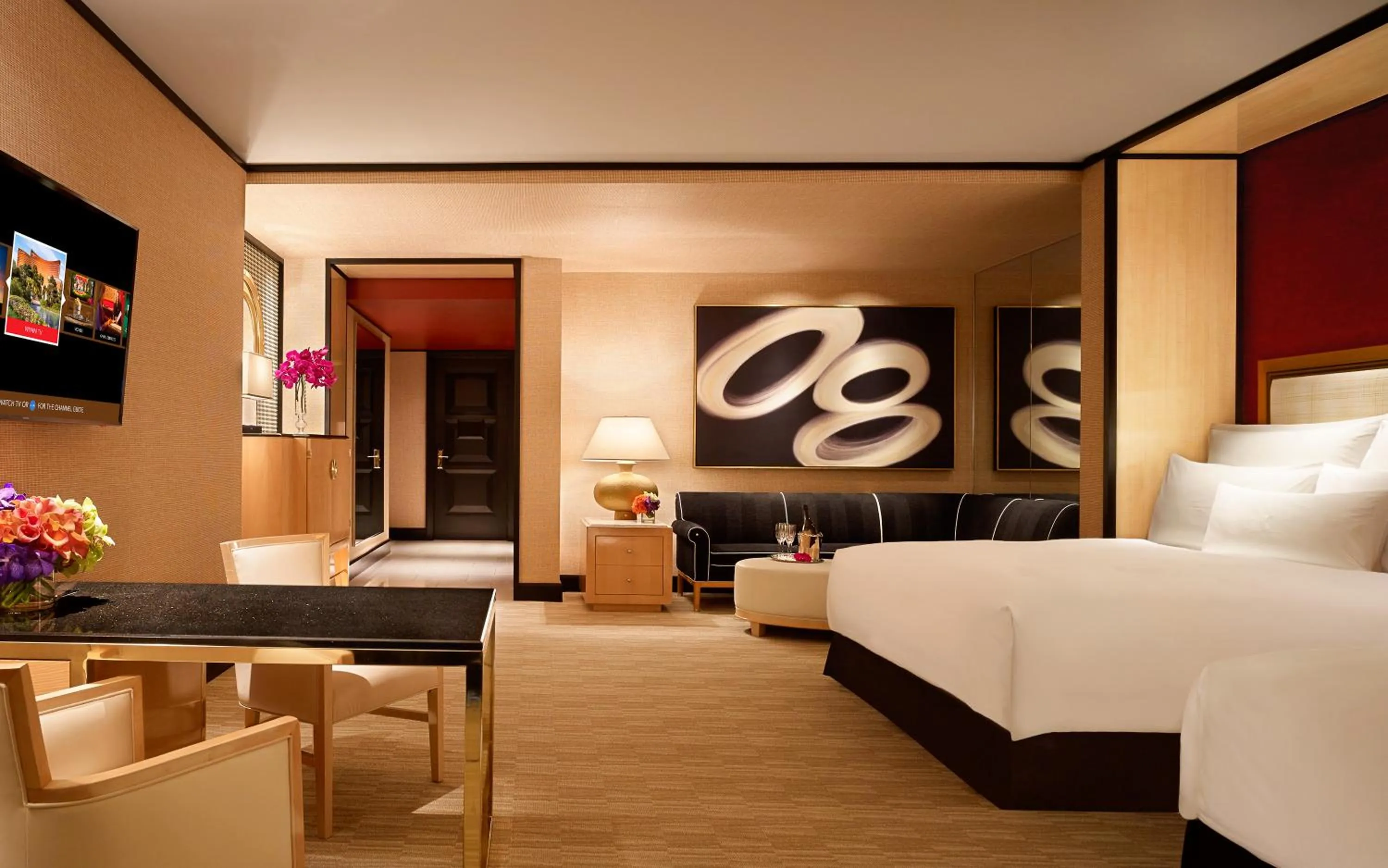 Living room, Bed in Encore at Wynn Las Vegas