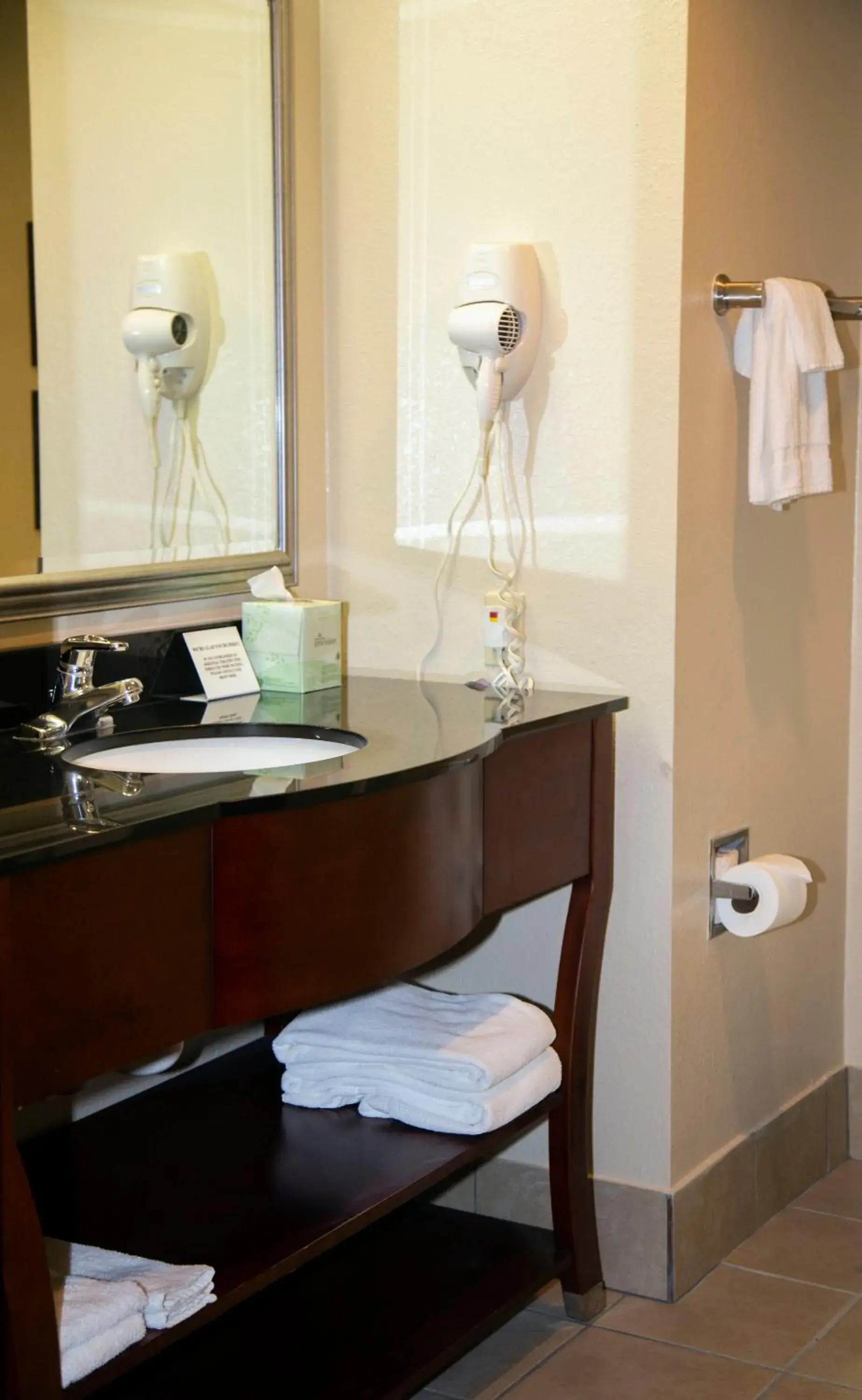 Efficiency Queen Suite with Two Queen Beds - Accessible/Non-Smoking in Ardmore Inn & Suites Ardmore Efficiency Queen Suite with Two Queen Beds - Accessible/Non-Smoking in Ardmore Inn & Suites Ardmore