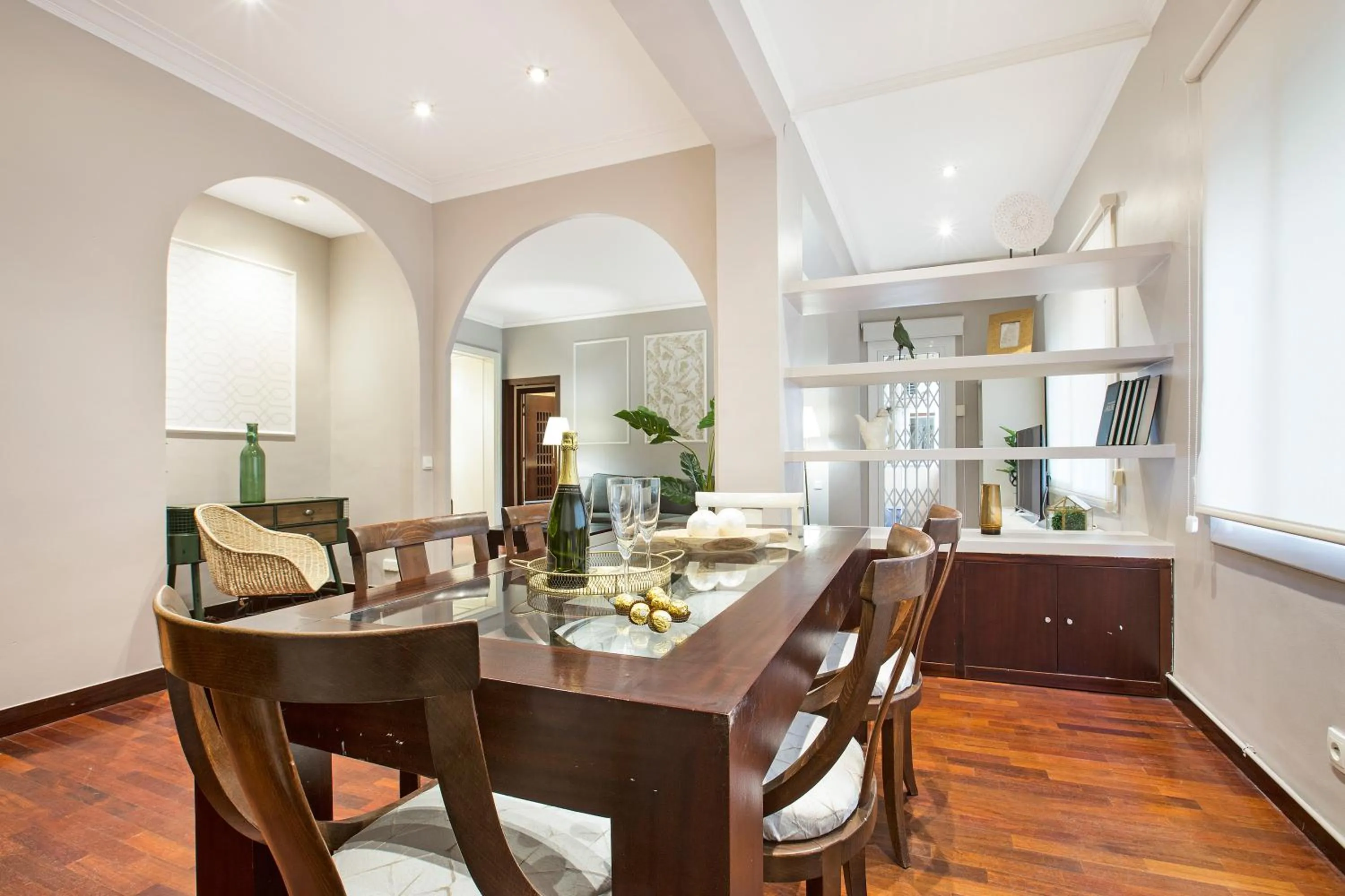 Dining area in Stay U-nique Apartments Calvet