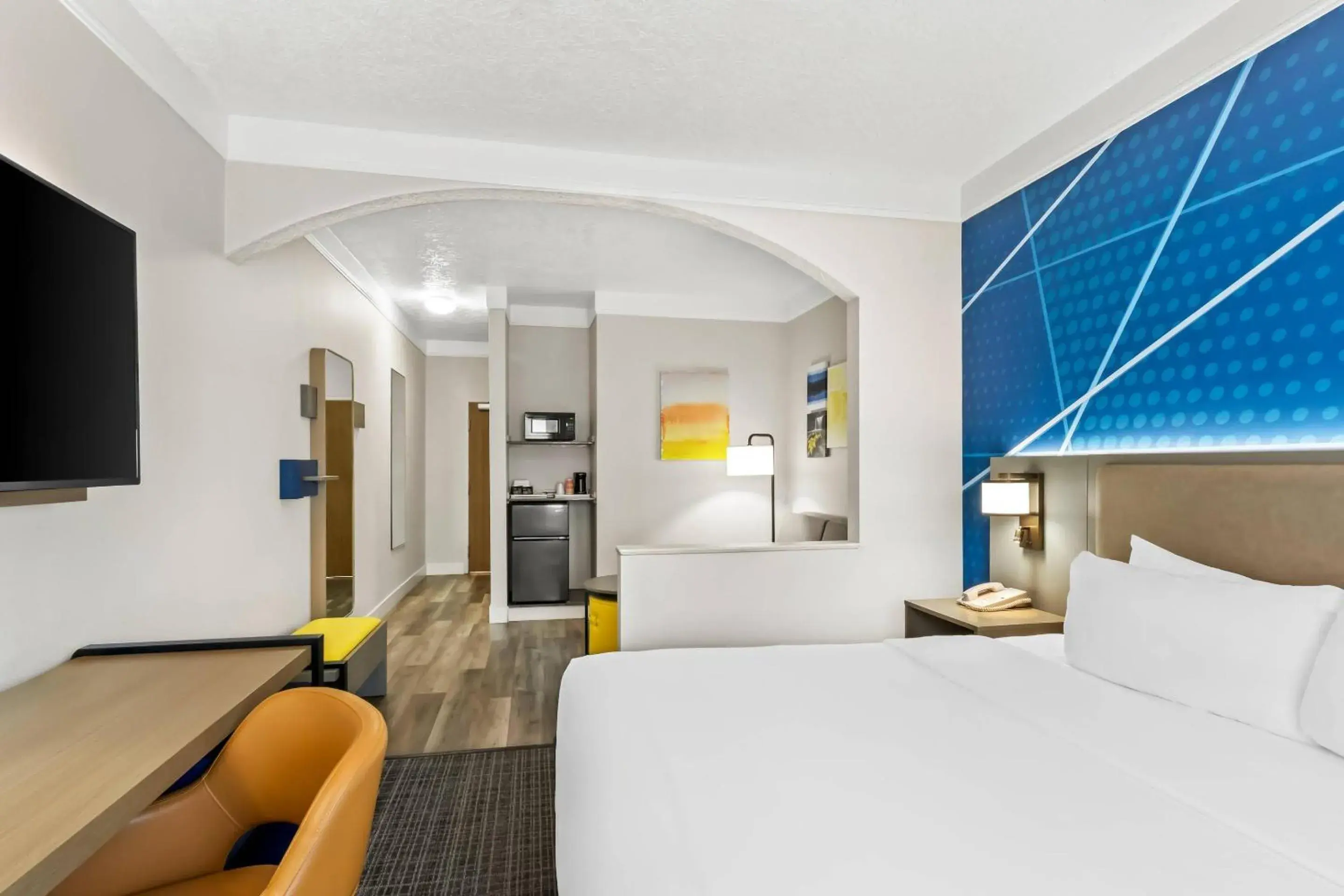 Bedroom, Bed in Comfort Suites Clackamas Bedroom, Bed in Comfort Suites Clackamas