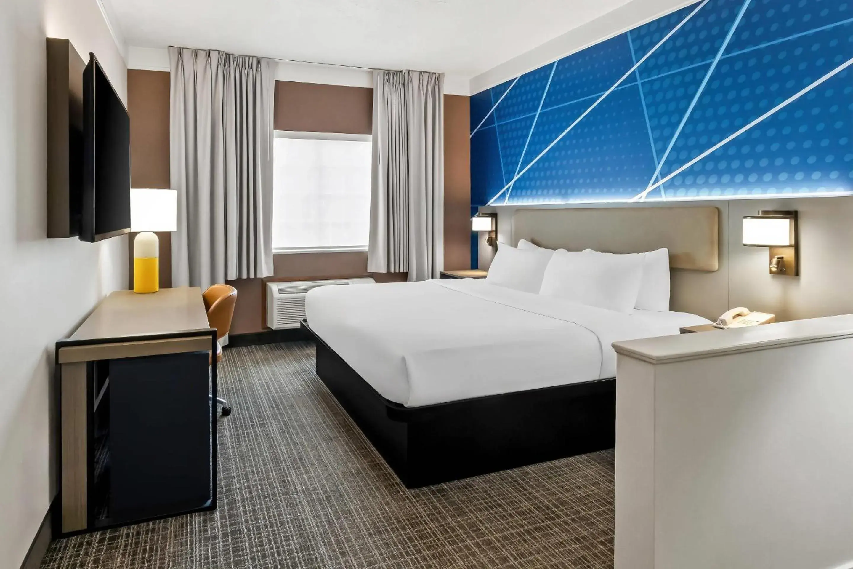 Bedroom, Bed in Comfort Suites Clackamas Bedroom, Bed in Comfort Suites Clackamas