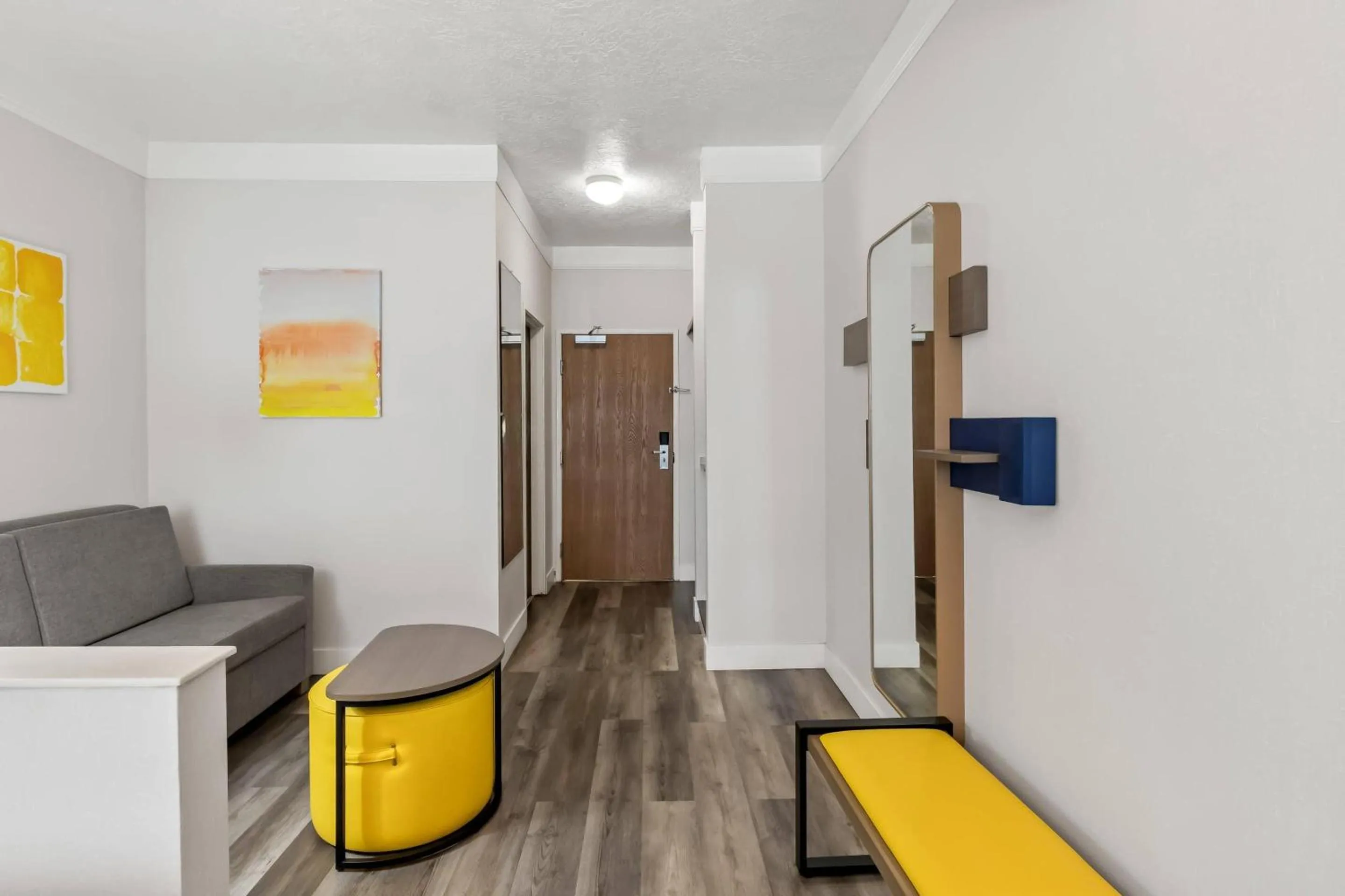 Bedroom in Comfort Suites Clackamas