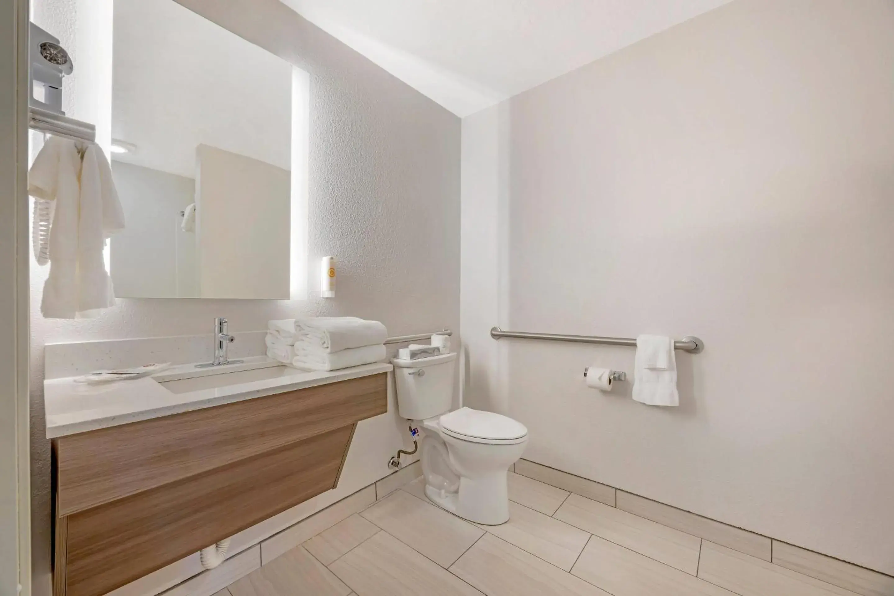 Bedroom in Comfort Suites Salem Bedroom in Comfort Suites Salem