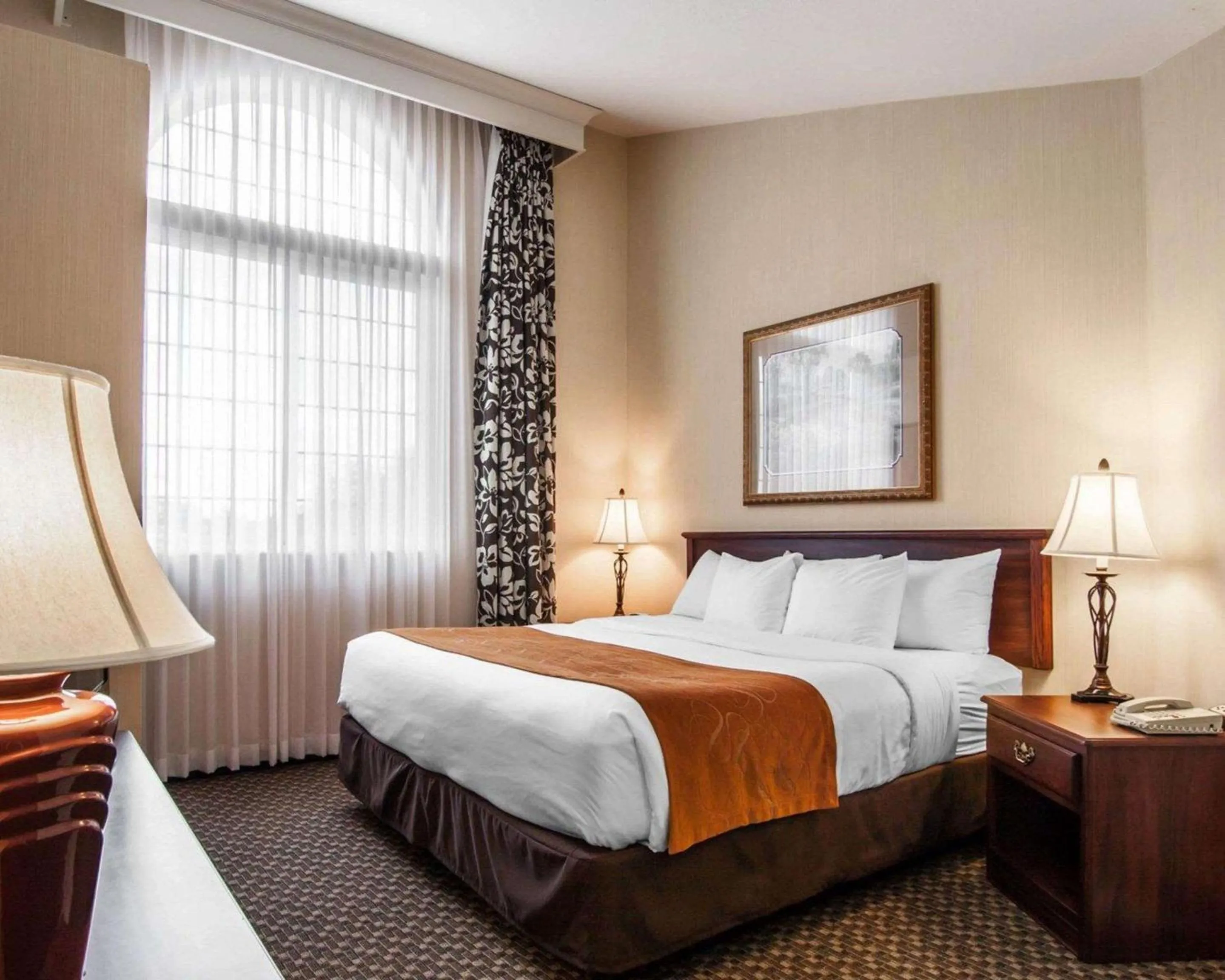 Bedroom, Bed in Comfort Suites Corvallis