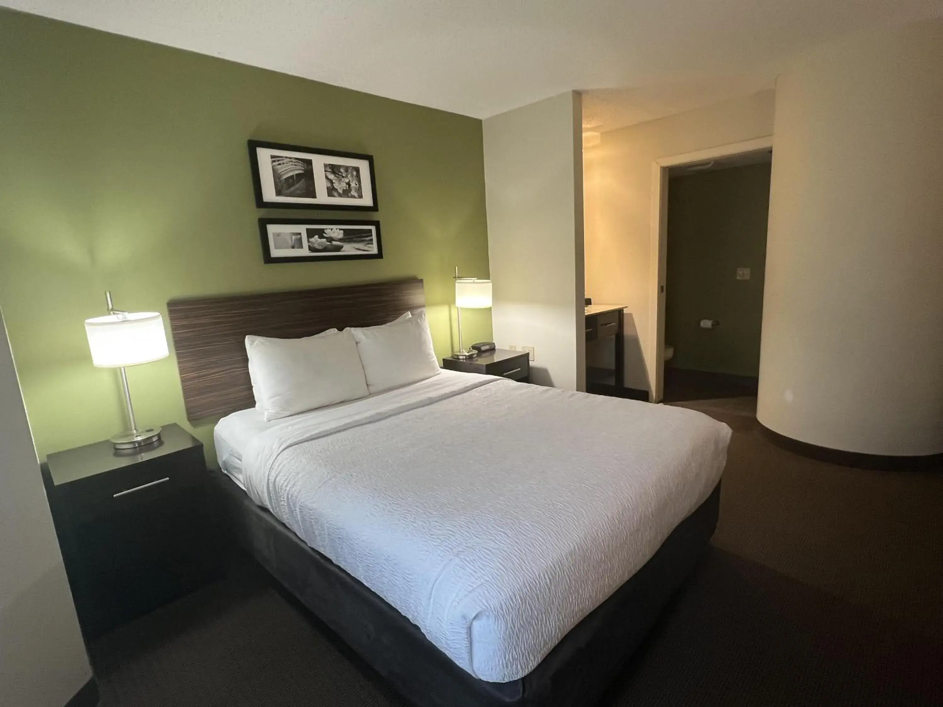Bedroom, Bed in SureStay by Best Western Roseburg Bedroom, Bed in SureStay by Best Western Roseburg
