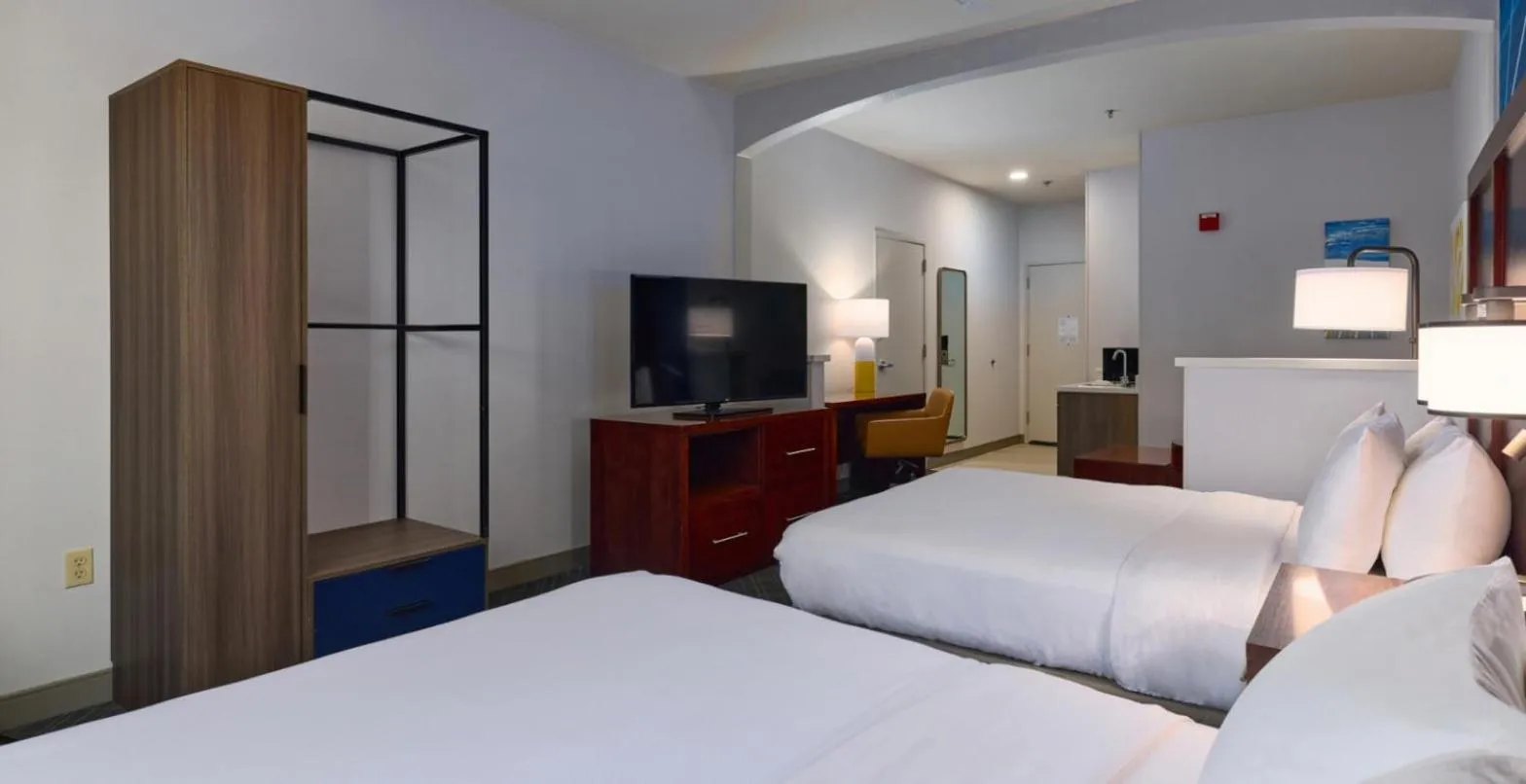 Bed in Comfort Suites Springfield-Eugene