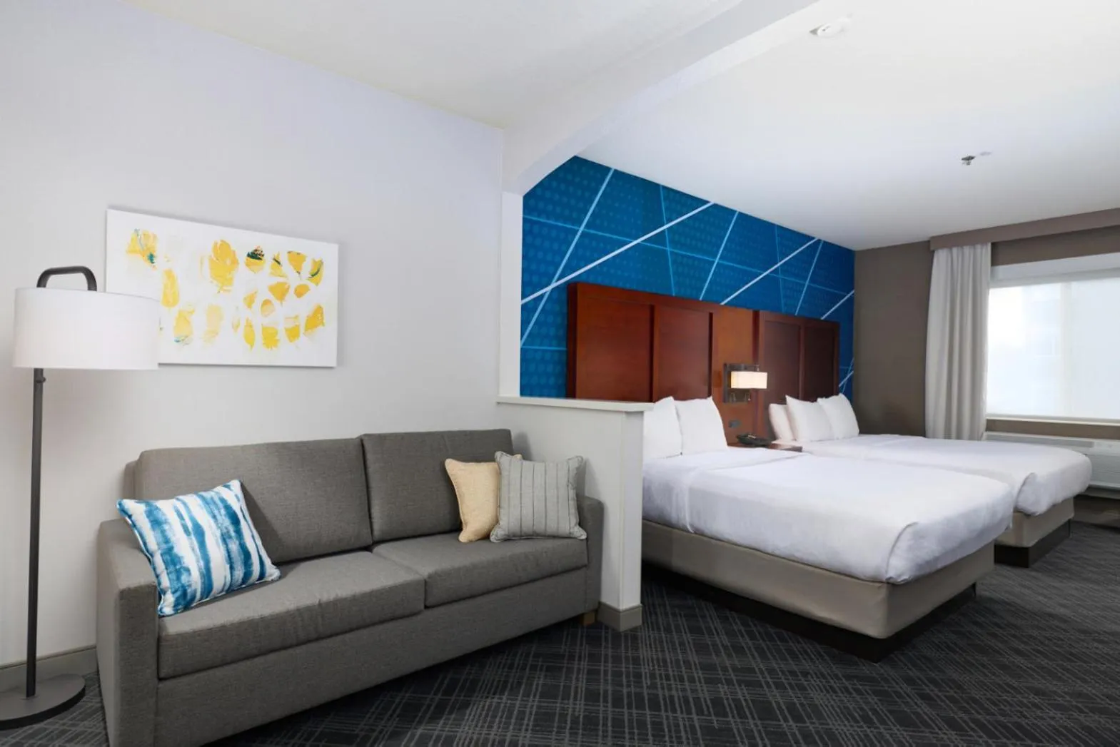 Bed in Comfort Suites Springfield-Eugene