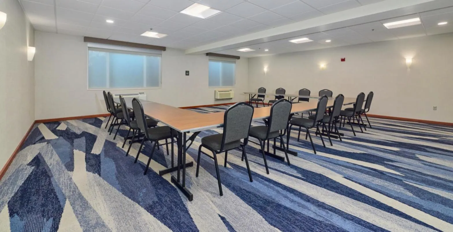 Meeting/conference room in Comfort Suites Springfield-Eugene