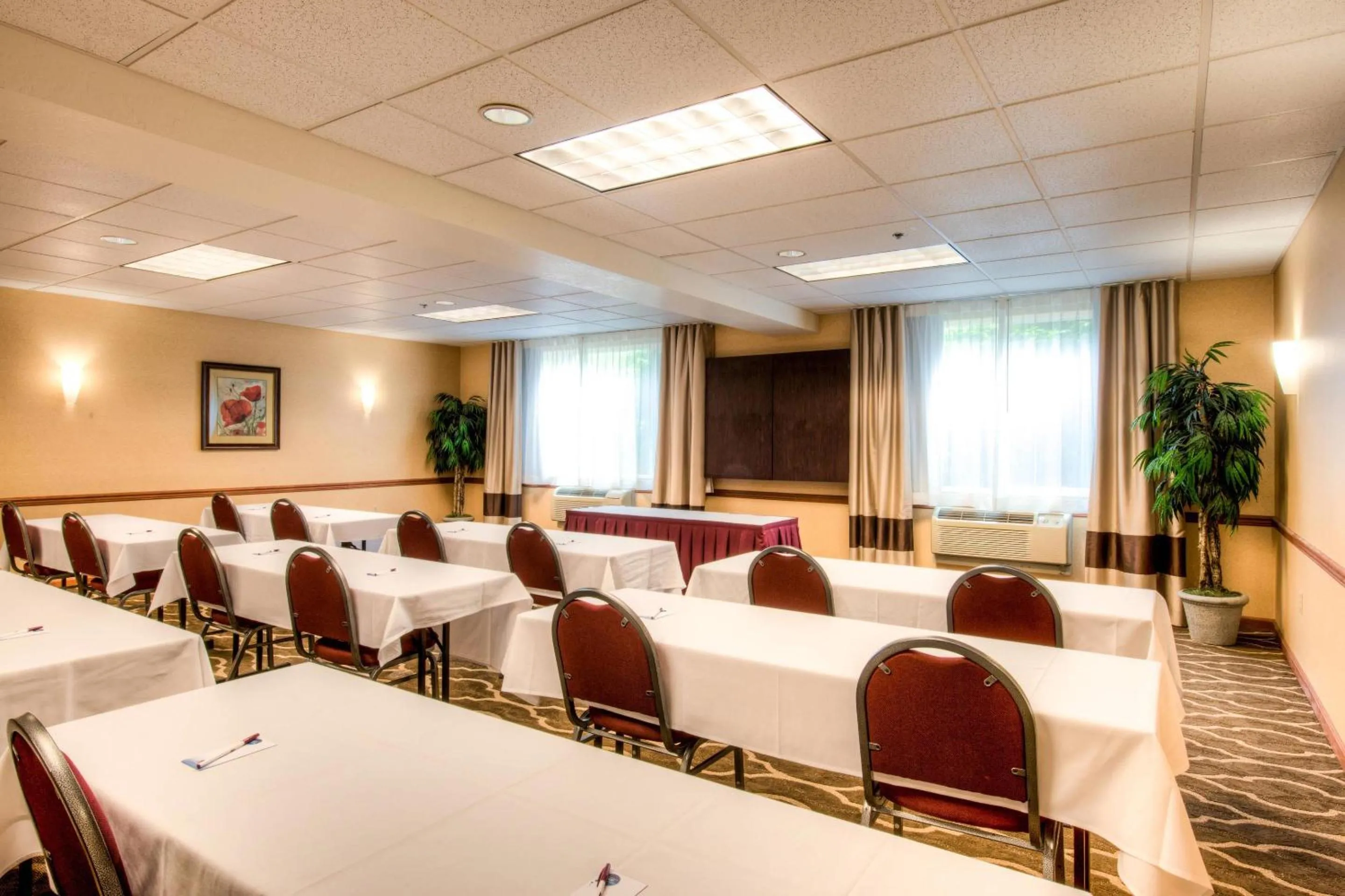 Meeting/conference room in Comfort Suites Springfield-Eugene