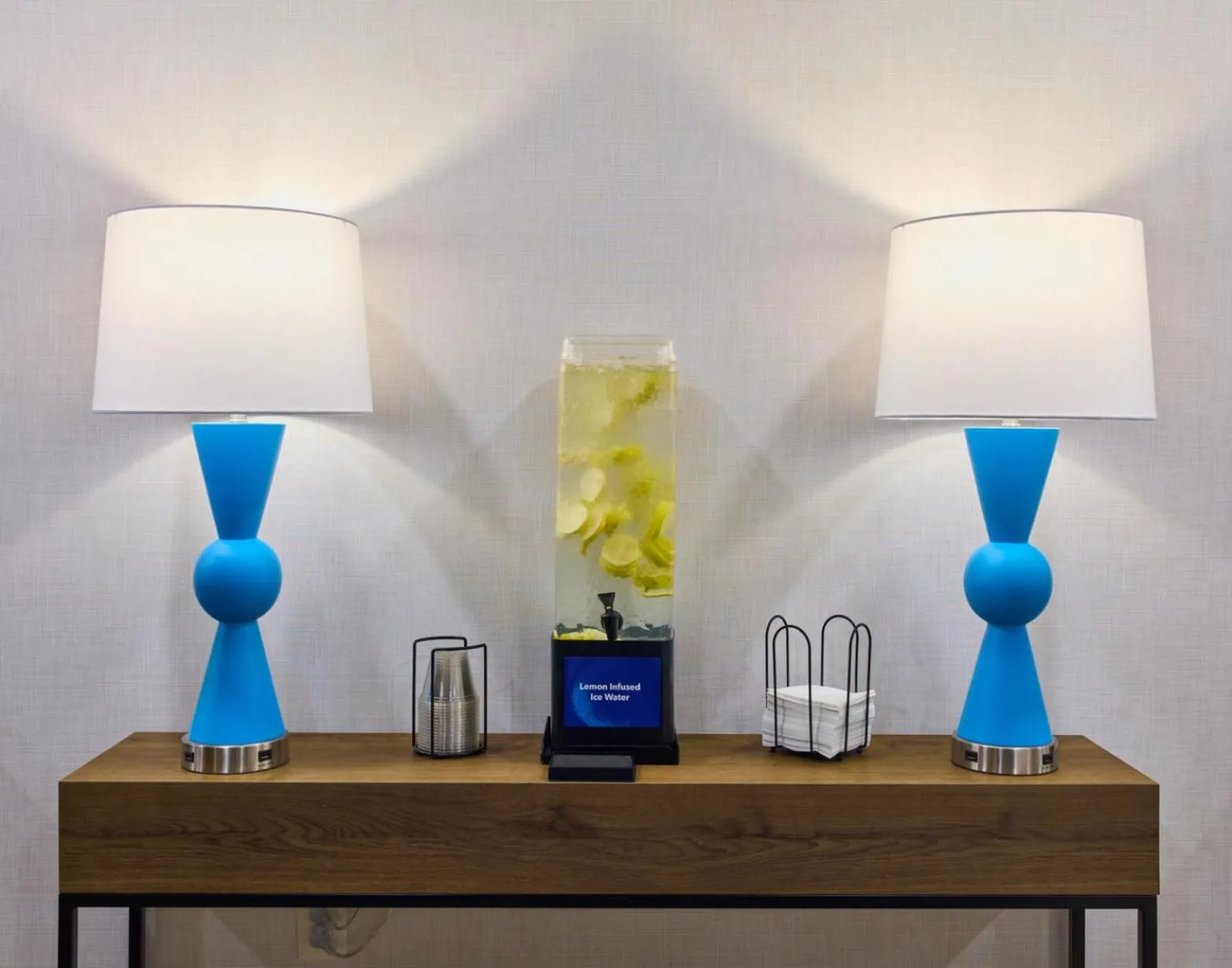 Lobby or reception in Comfort Suites Springfield-Eugene