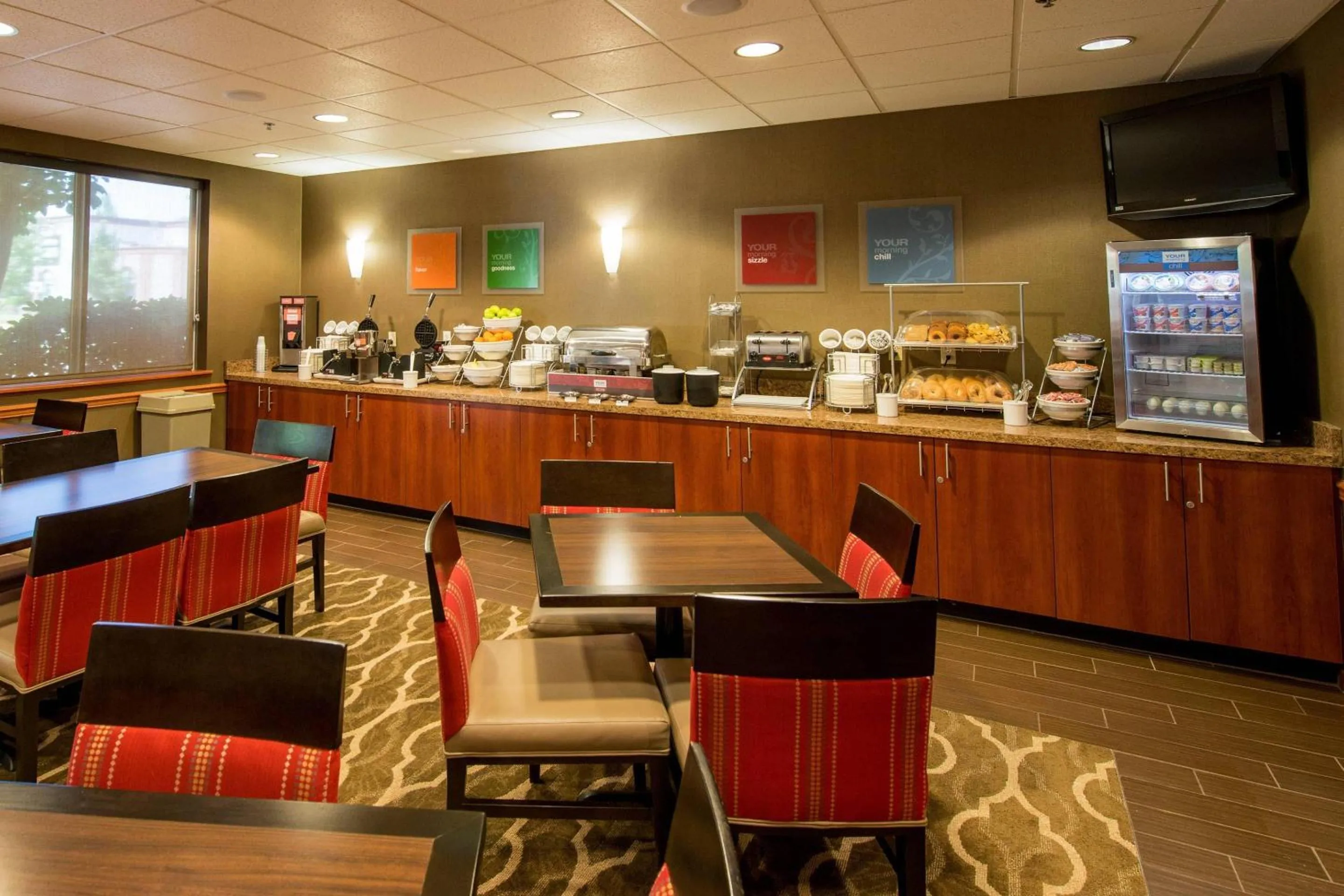 Breakfast in Comfort Suites Springfield-Eugene