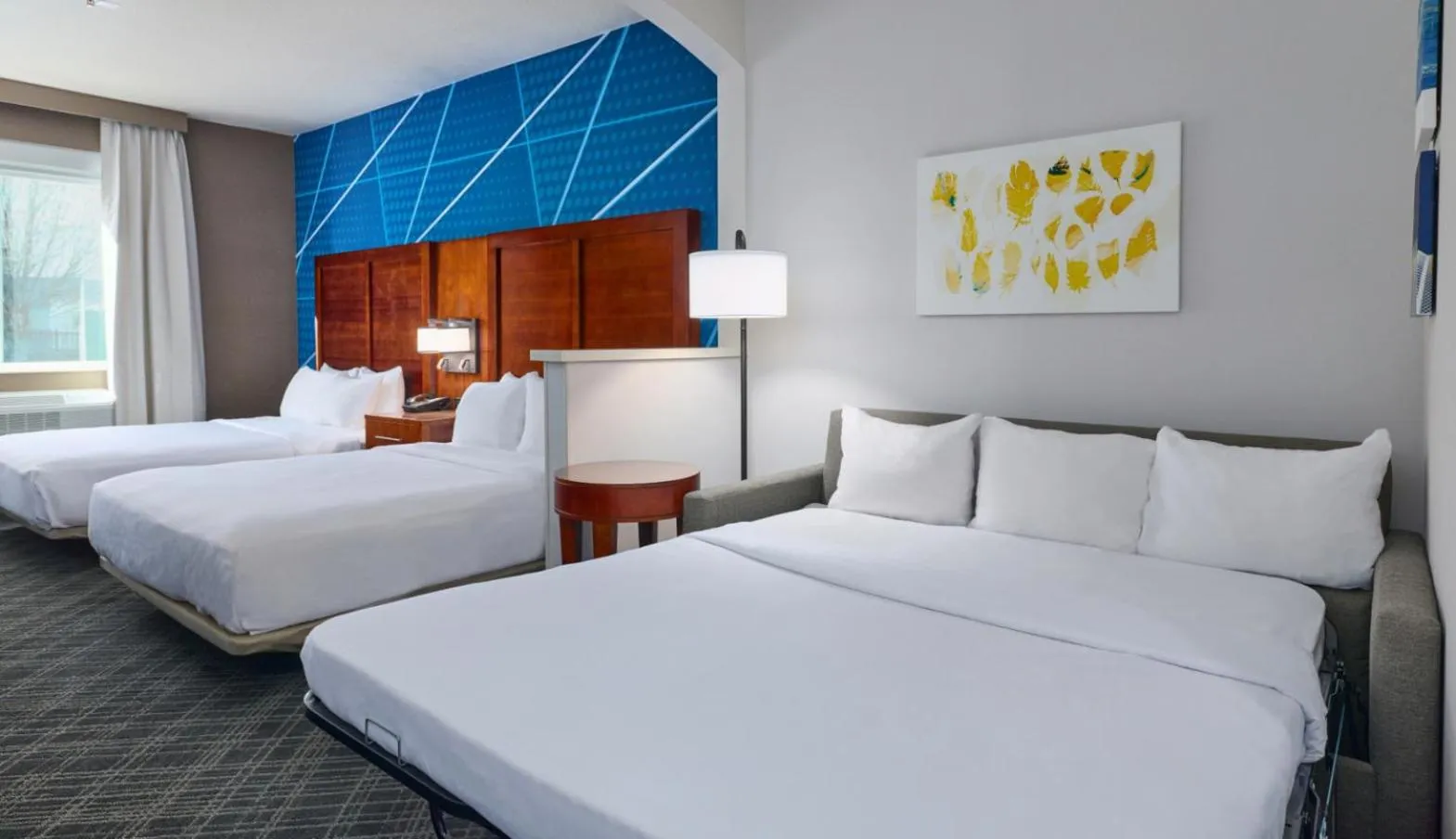 Bed in Comfort Suites Springfield-Eugene