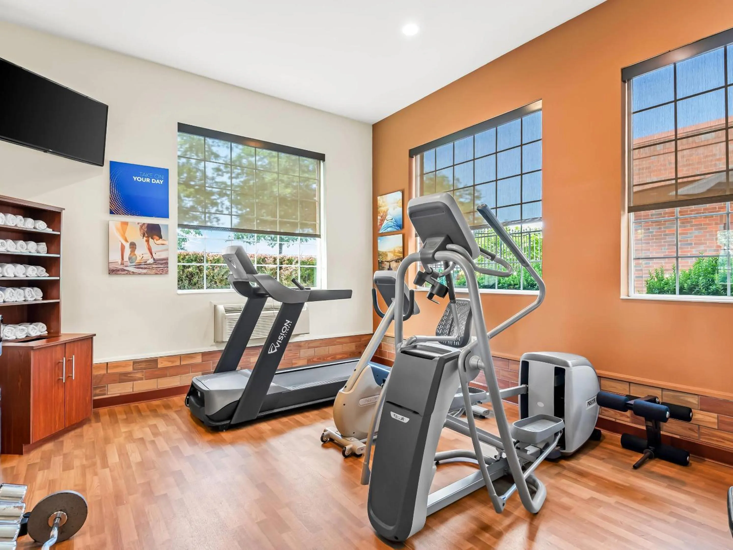 Fitness centre/facilities in Comfort Suites Linn County Fairground and Expo