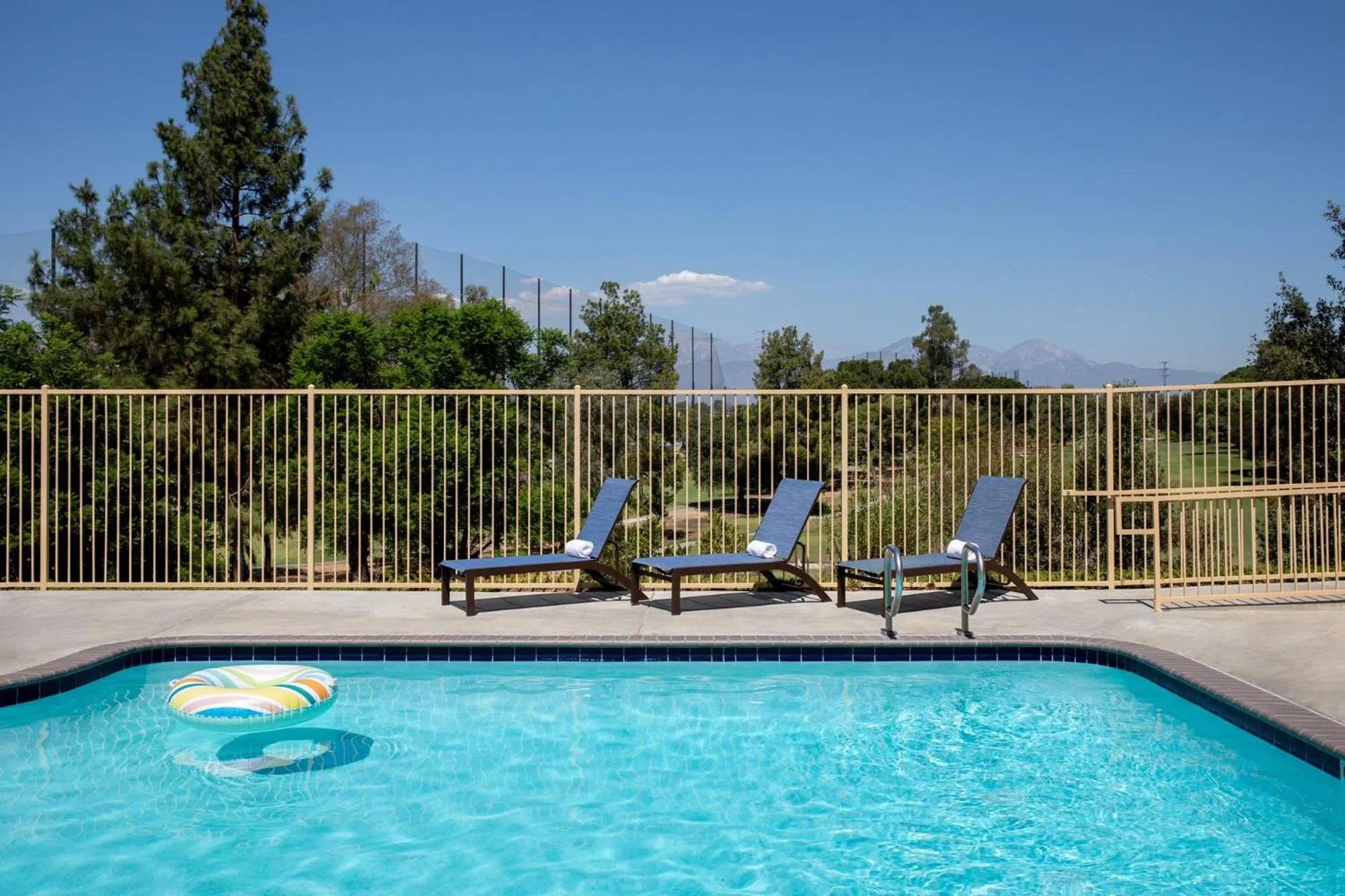 Swimming pool in Ayres Suites Diamond Bar