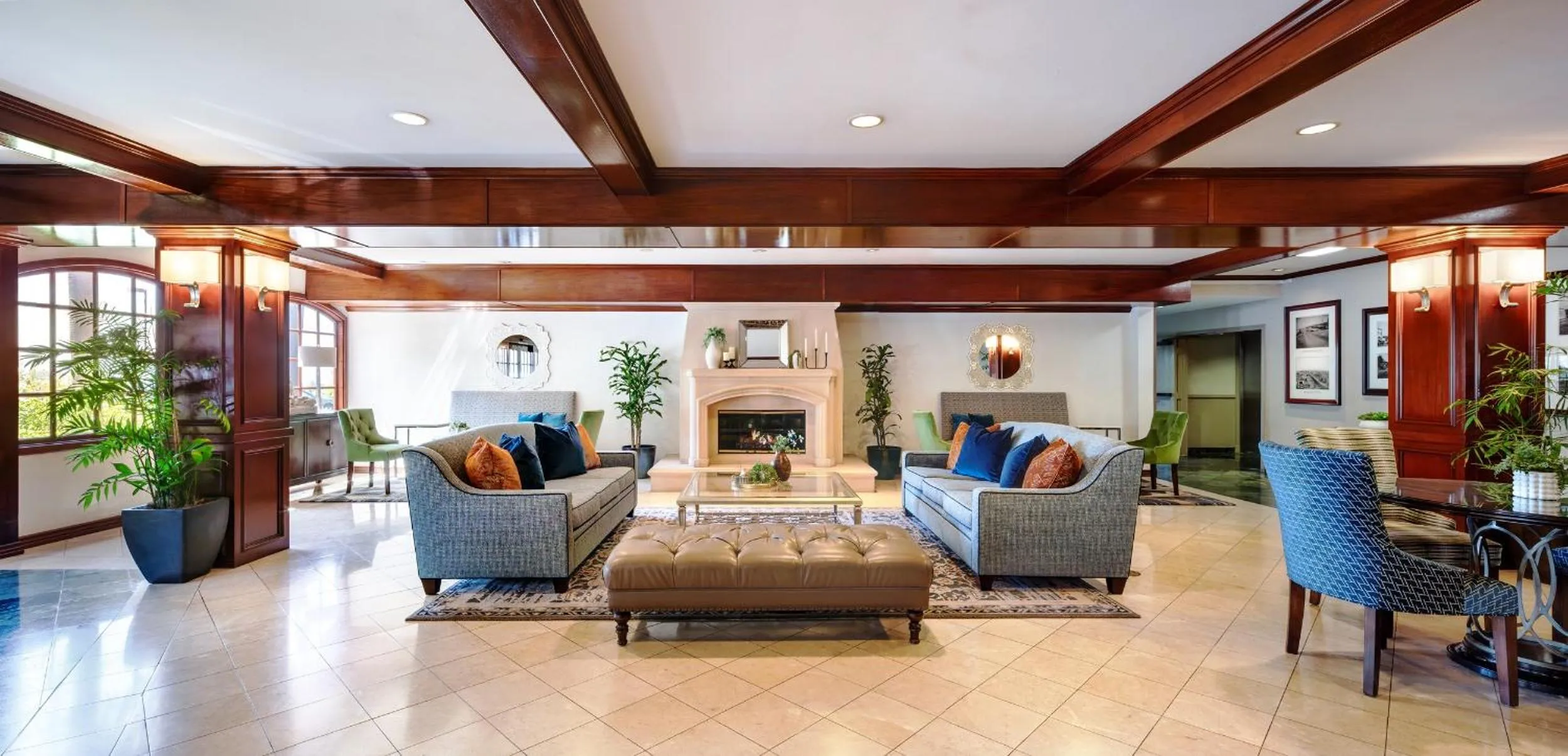 Lobby or reception in Ayres Suites Diamond Bar