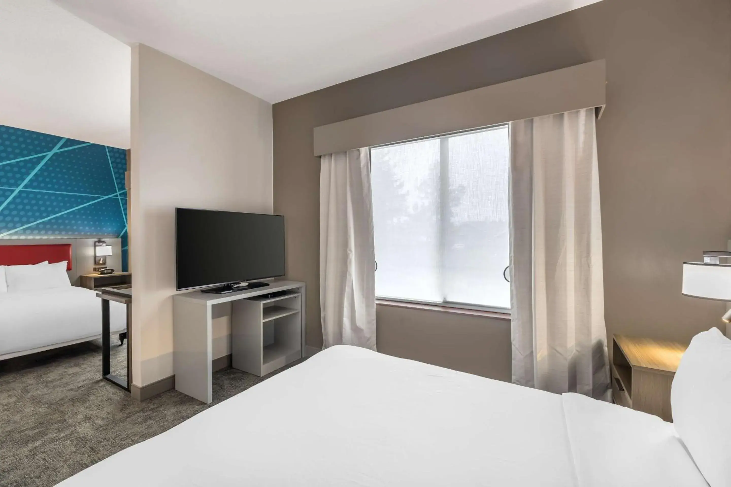 Bedroom, Bed in Comfort Suites Redmond Airport Bedroom, Bed in Comfort Suites Redmond Airport