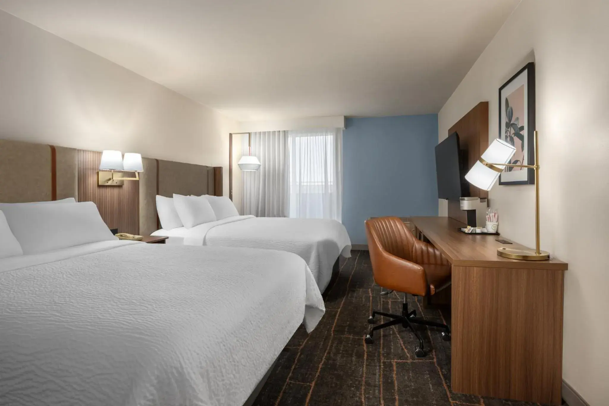 Photo of the whole room, Bed in Holiday Inn Ontario by IHG Photo of the whole room, Bed in Holiday Inn Ontario by IHG