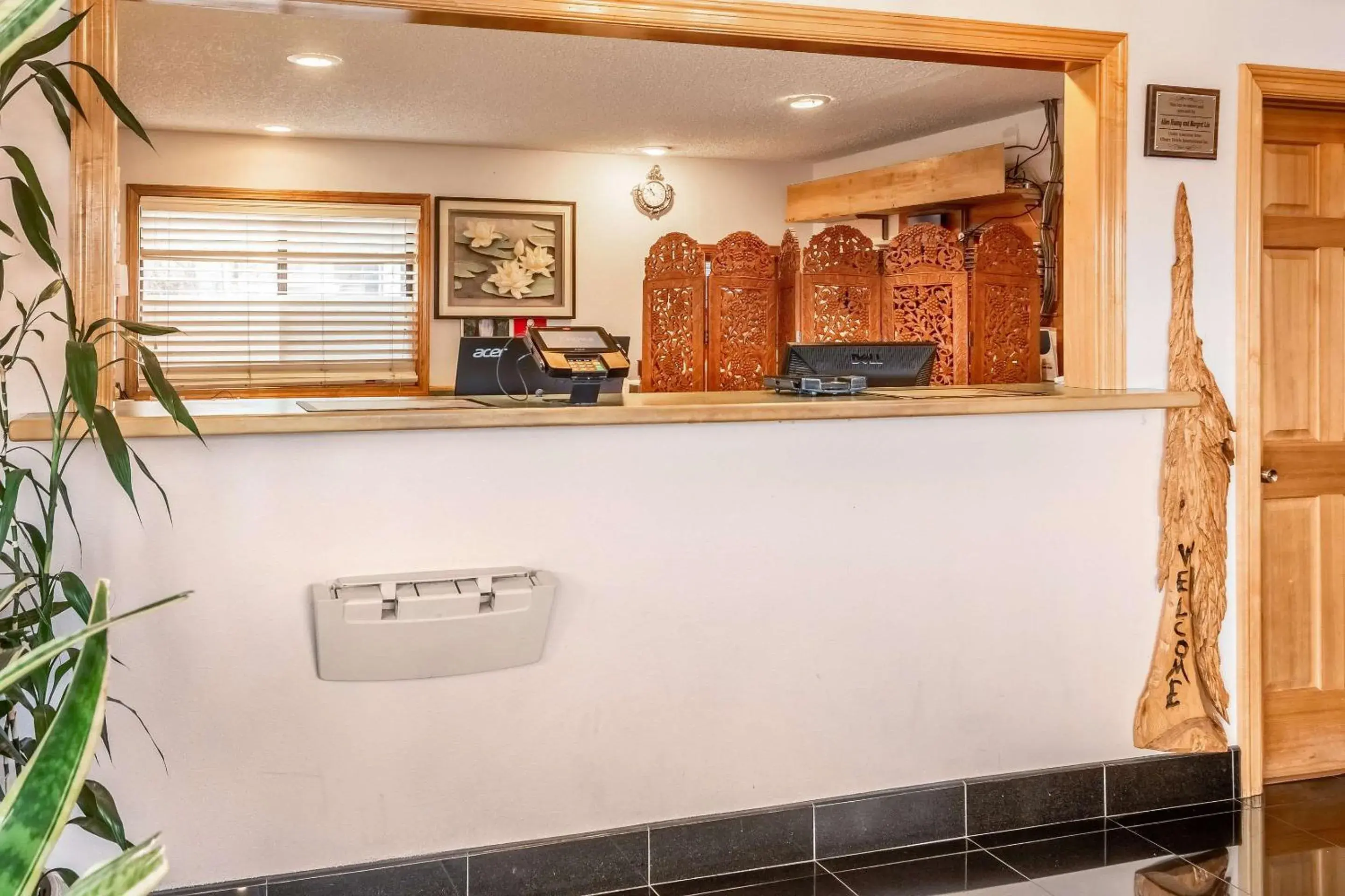 Lobby or reception in Econo Lodge Inn & Suites Madras Lobby or reception in Econo Lodge Inn & Suites Madras