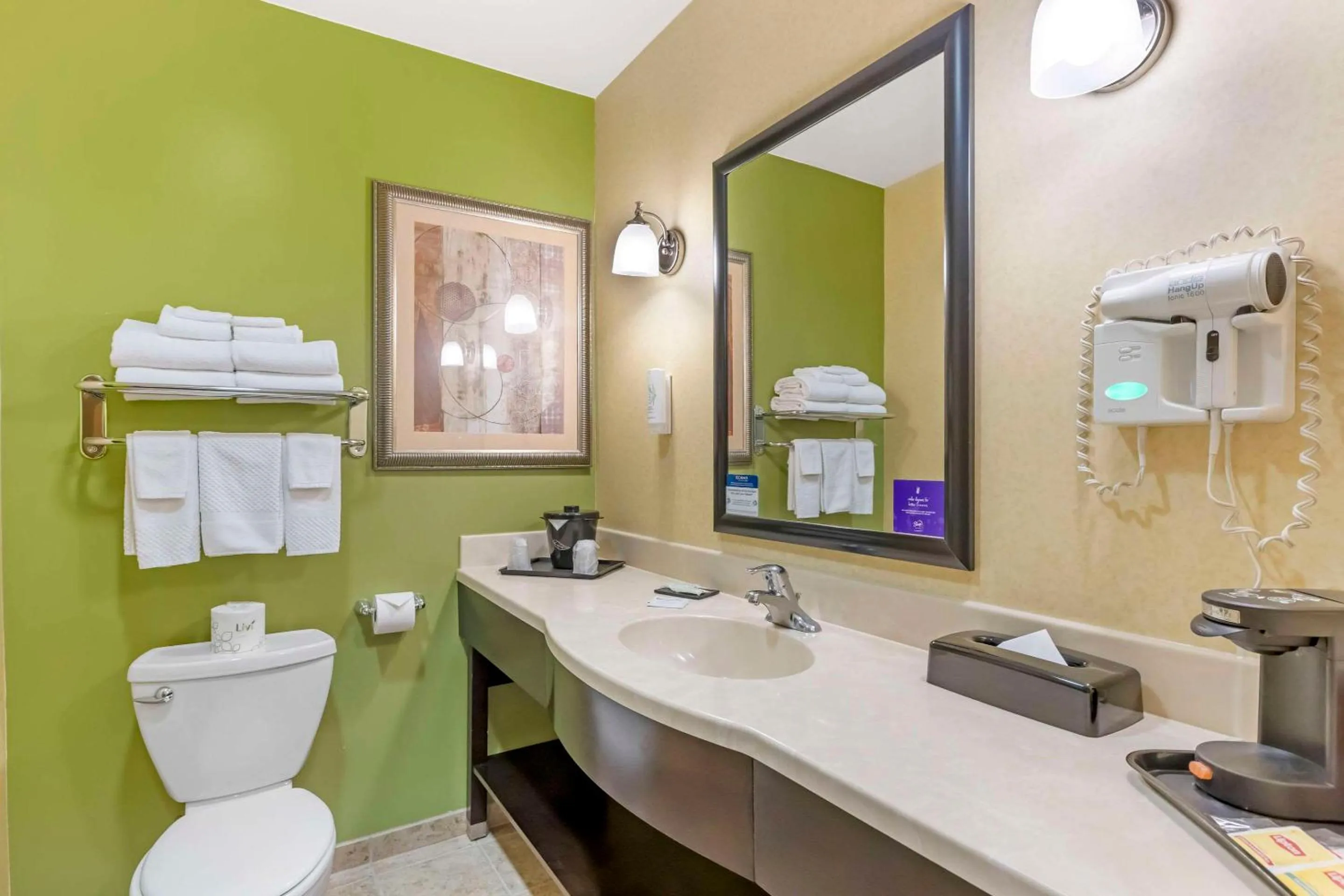 Bedroom in Sleep Inn & Suites Redmond