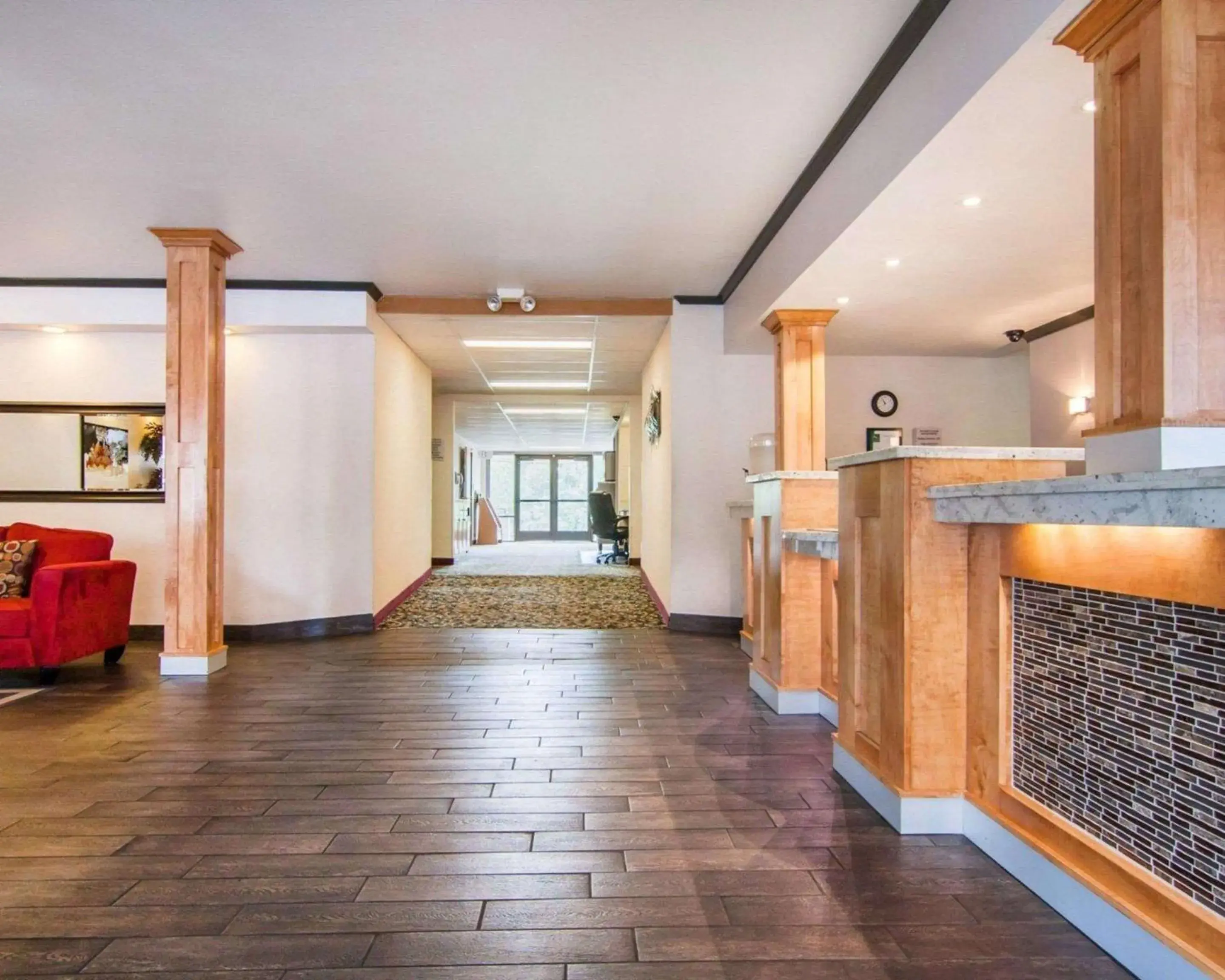 Lobby or reception in Quality Inn Tigard Portland Southwest