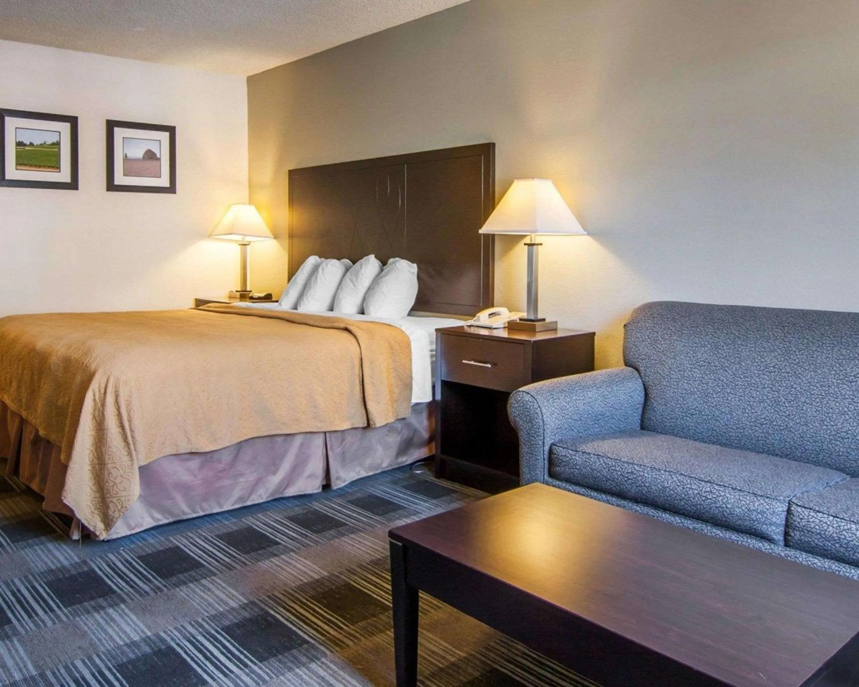 Photo of the whole room in Quality Inn Tigard Portland Southwest
