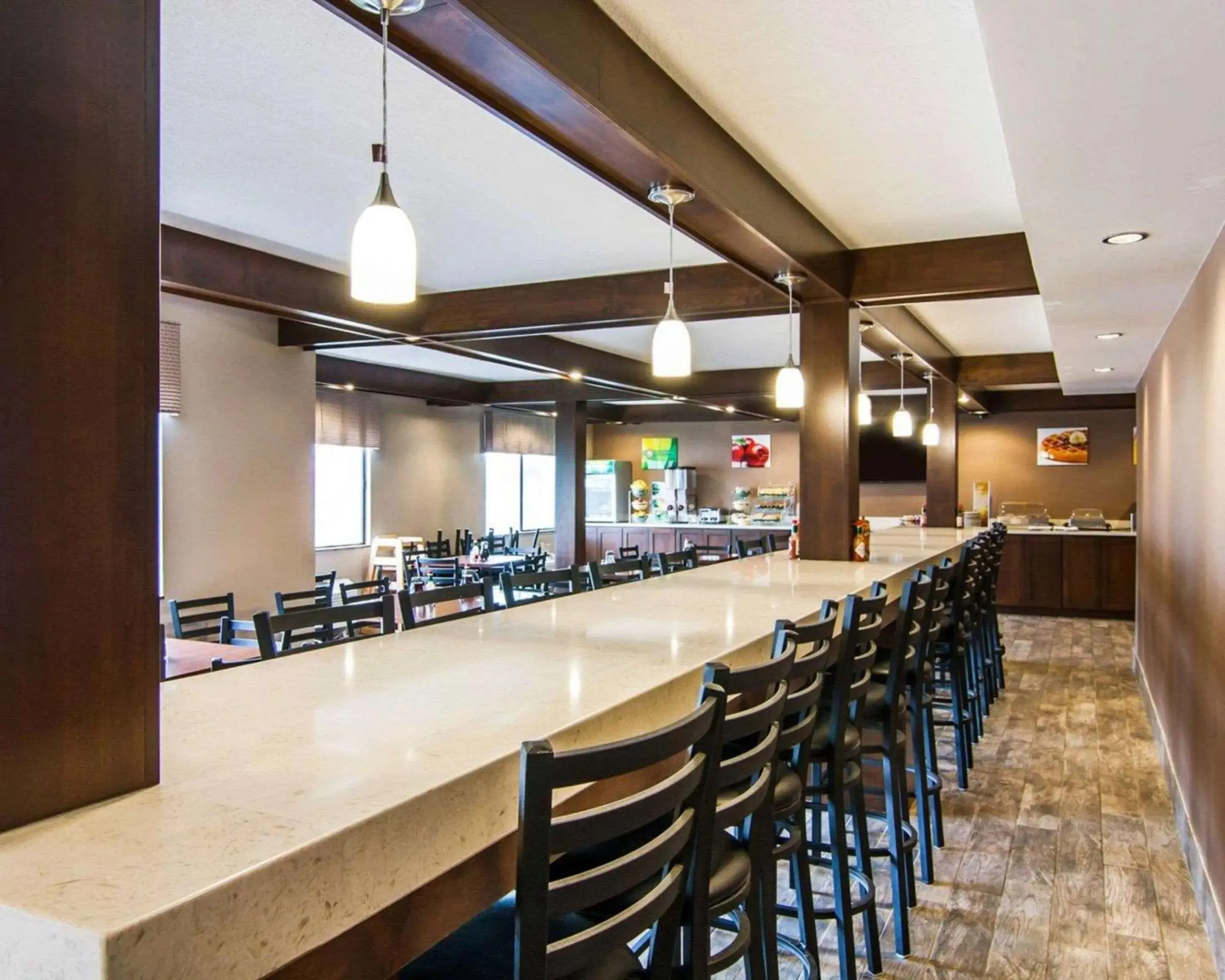 Restaurant/Places to Eat in Quality Inn Tigard Portland Southwest