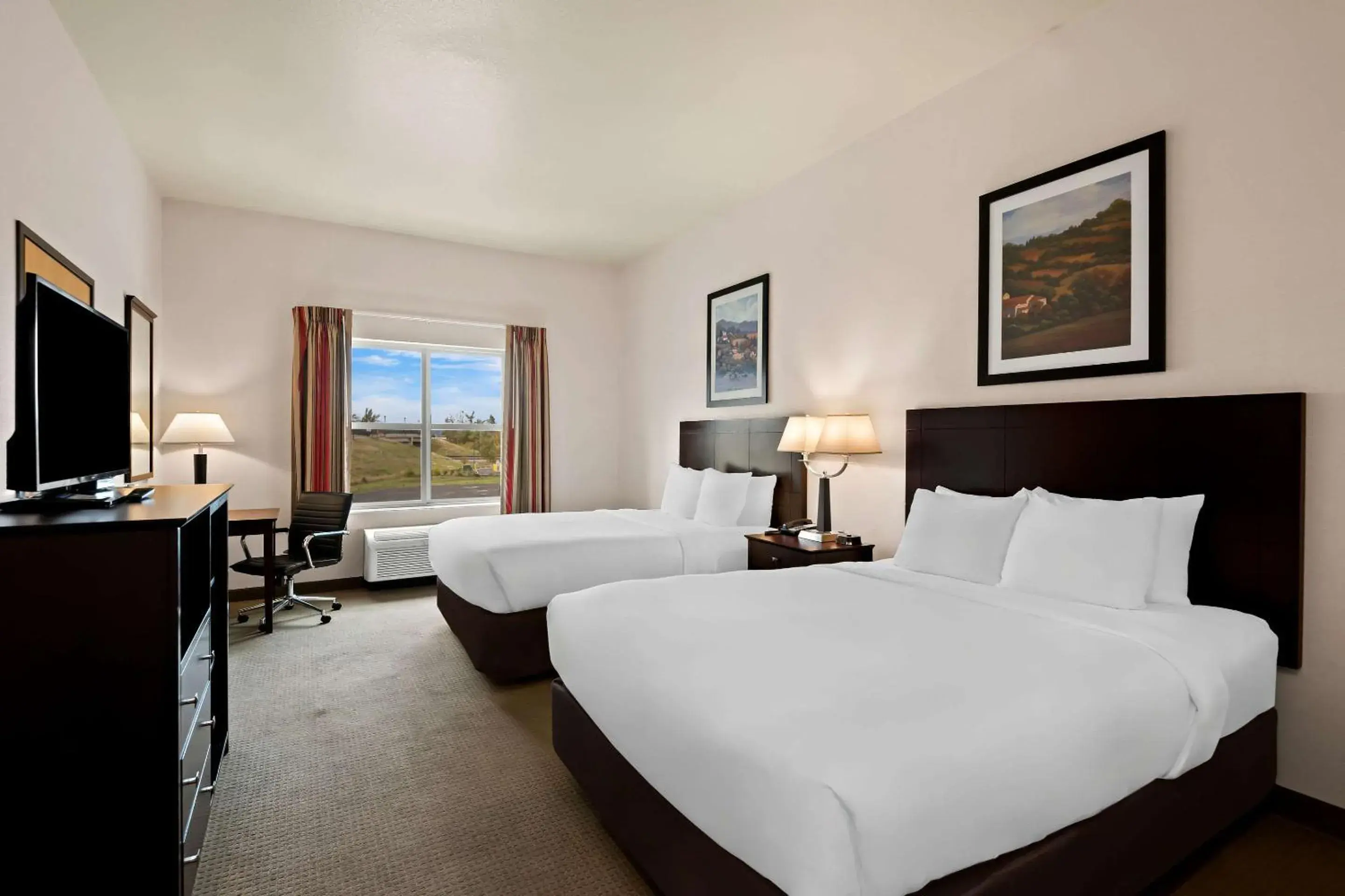 Bedroom, Bed in Comfort Inn & Suites Creswell Bedroom, Bed in Comfort Inn & Suites Creswell