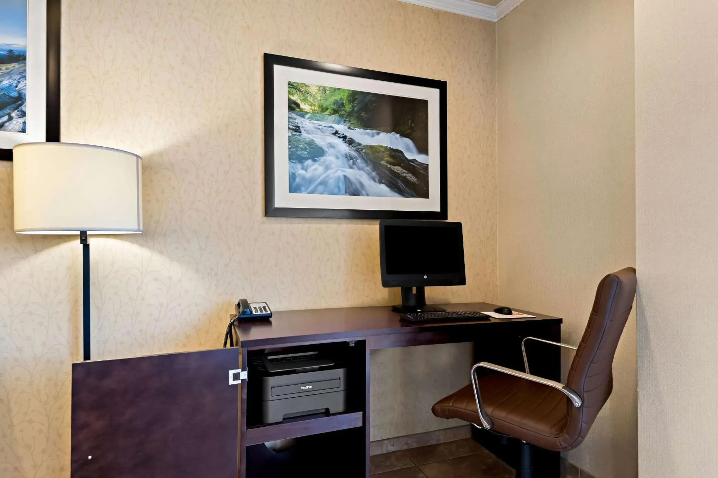 Lobby or reception in Comfort Inn & Suites Creswell Lobby or reception in Comfort Inn & Suites Creswell