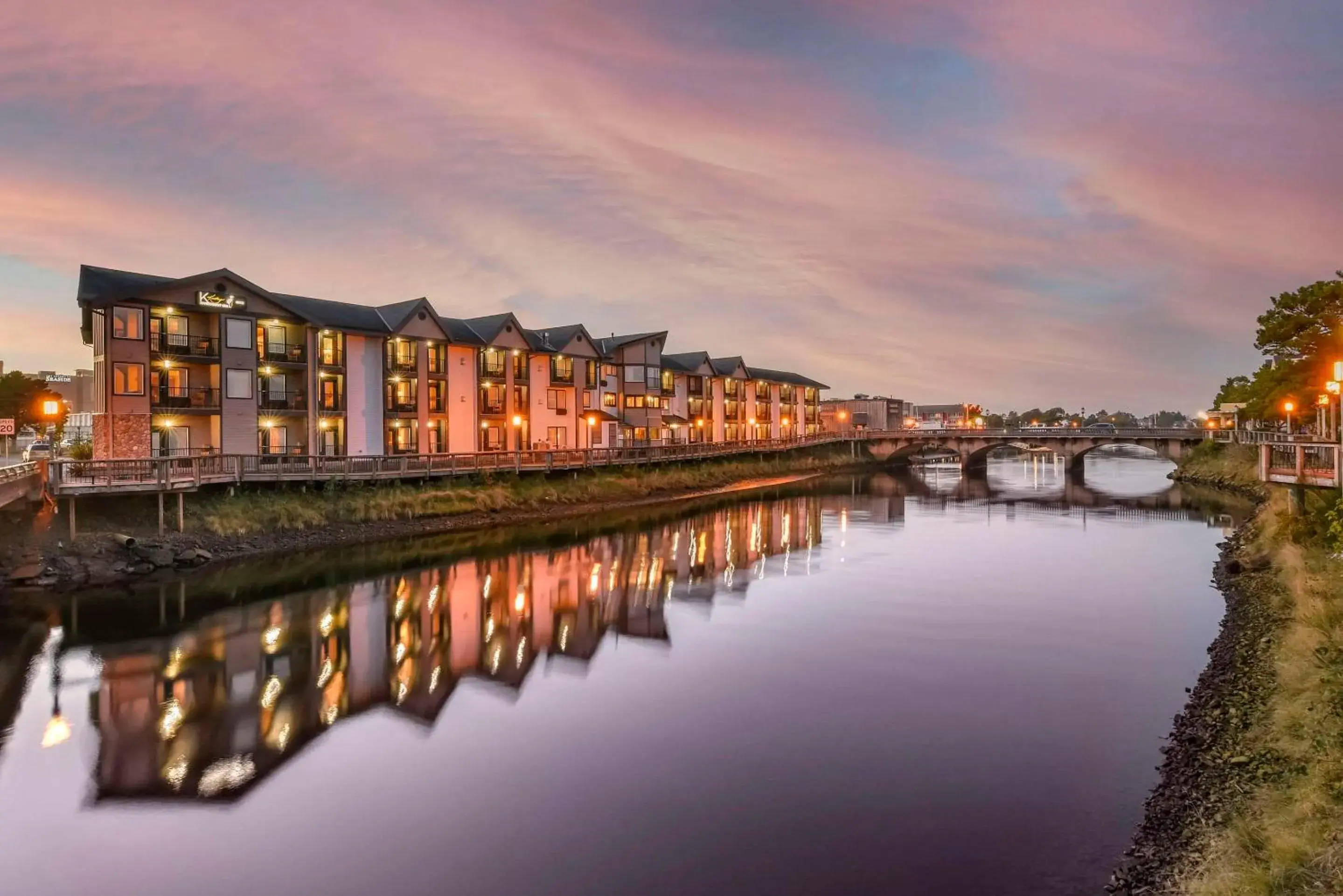 Property building in Kathryn Riverfront Inn, an Ascend Collection Hotel Property building in Kathryn Riverfront Inn, an Ascend Collection Hotel