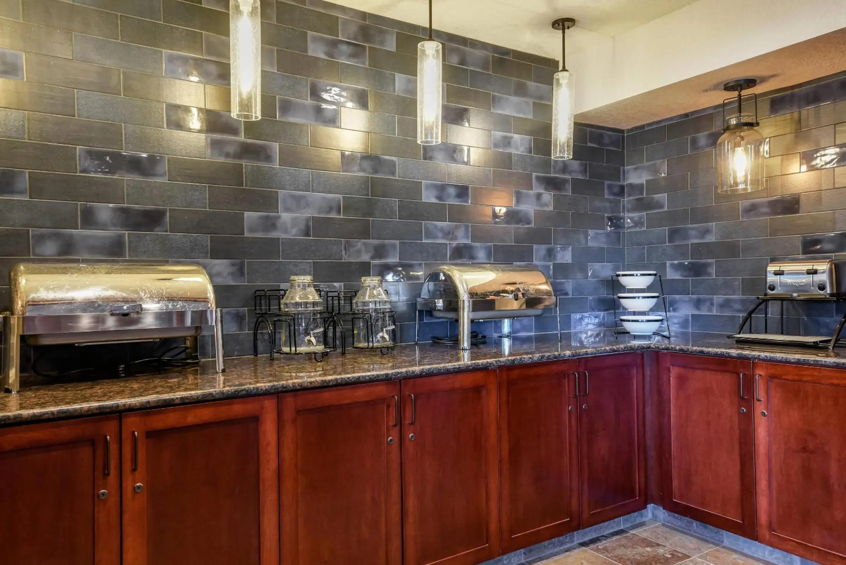 Breakfast in Kathryn Riverfront Inn, an Ascend Collection Hotel Breakfast in Kathryn Riverfront Inn, an Ascend Collection Hotel