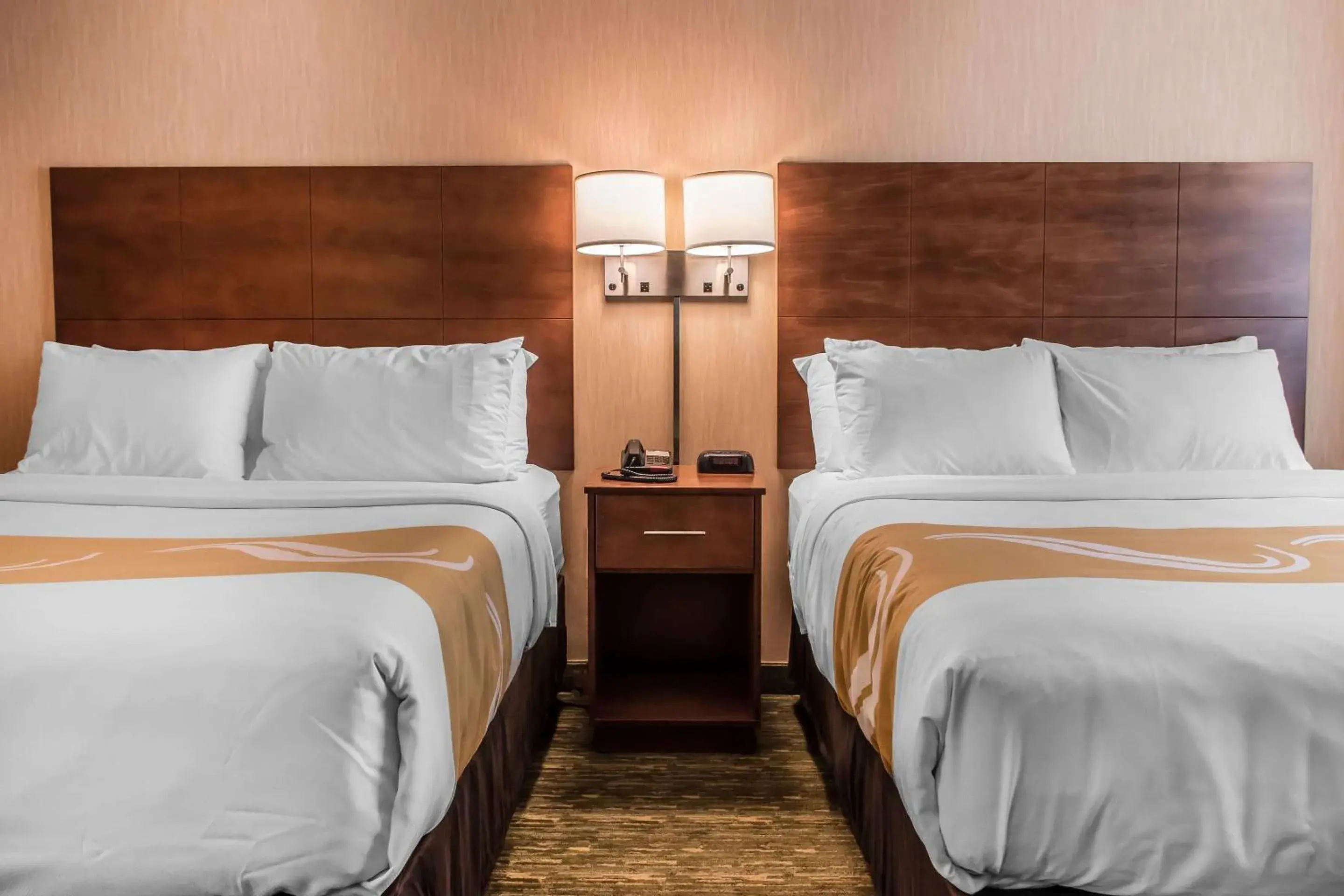 Bedroom, Bed in Quality Inn Bedroom, Bed in Quality Inn