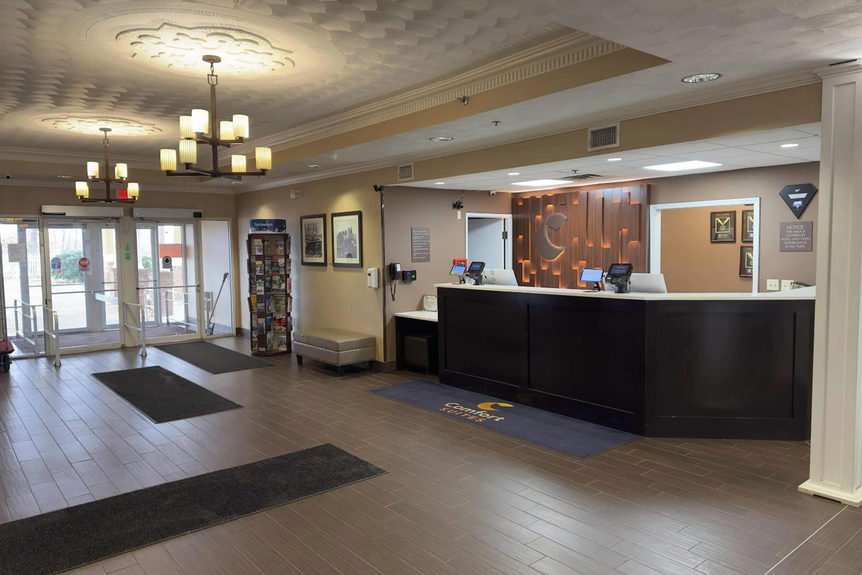 Lobby or reception in Comfort Suites Scranton near Montage Mountain