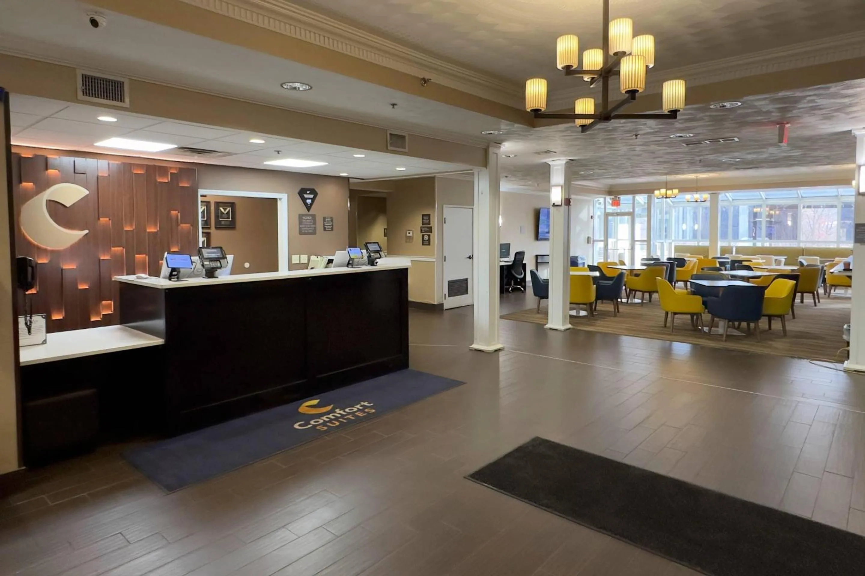 Lobby or reception in Comfort Suites Scranton near Montage Mountain