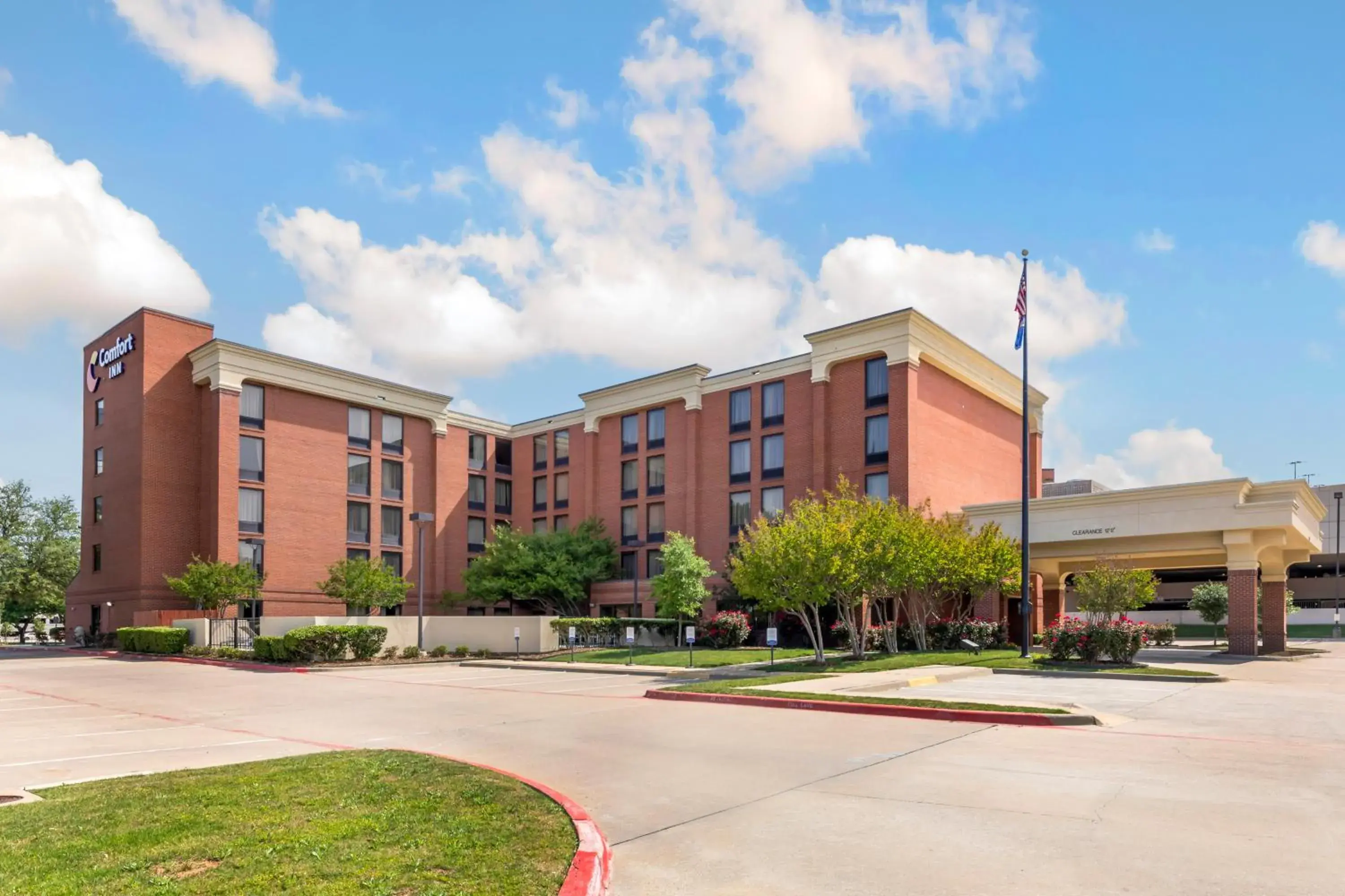Property building in Comfort Inn Plano-Dallas Property building in Comfort Inn Plano-Dallas