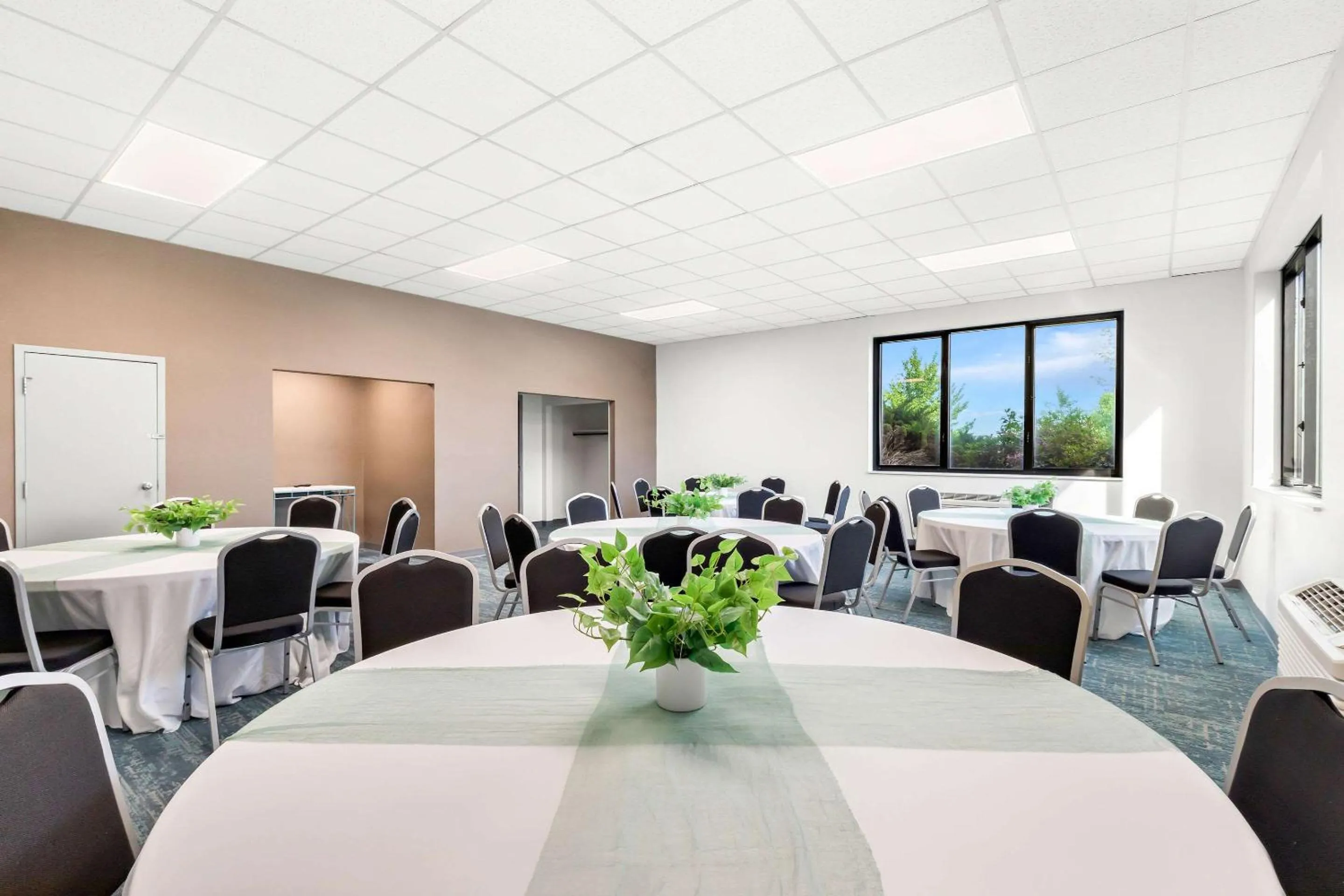Meeting/conference room in Comfort Inn Pocono Lakes Region
